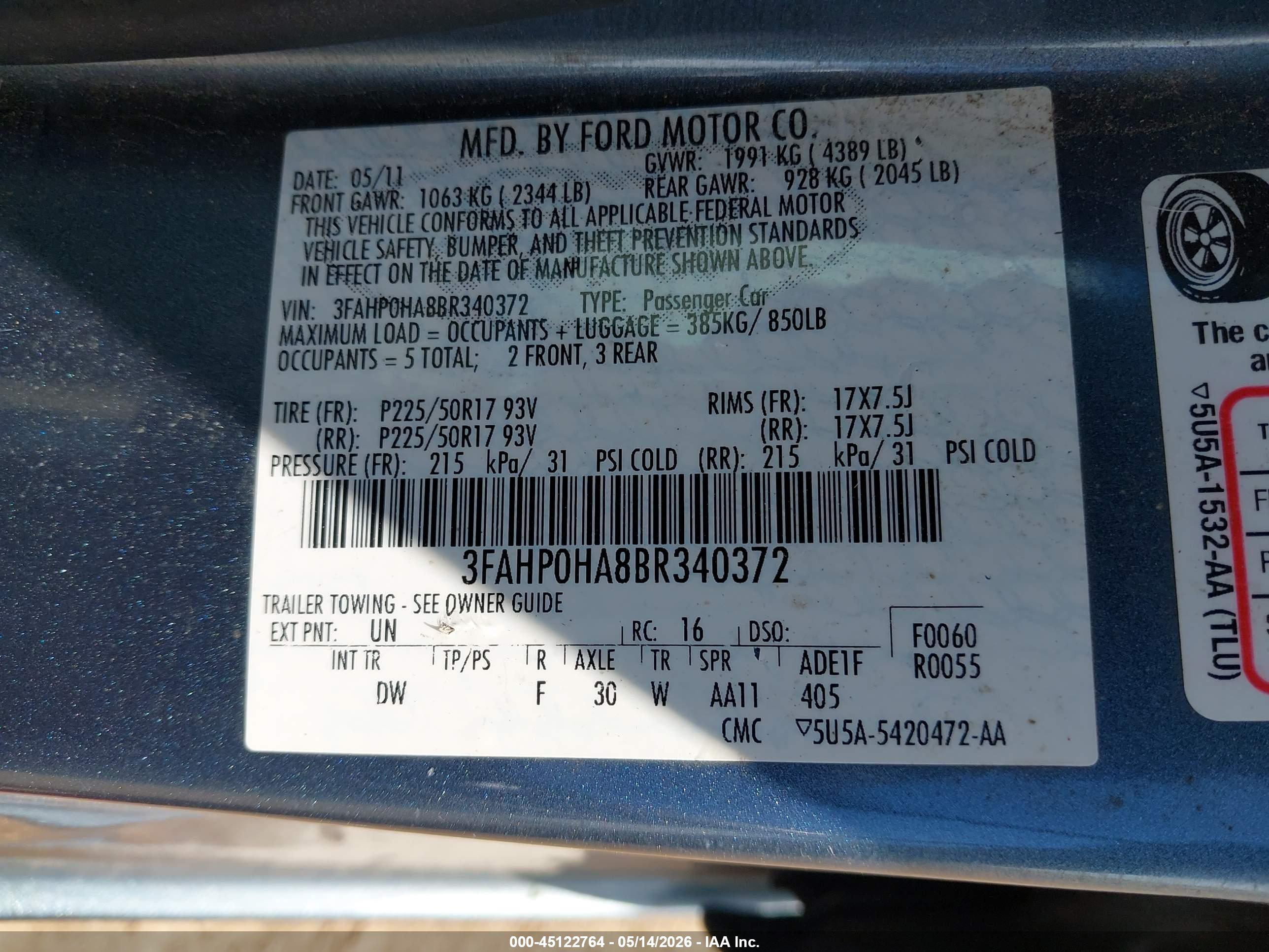 FORD FUSION image 9