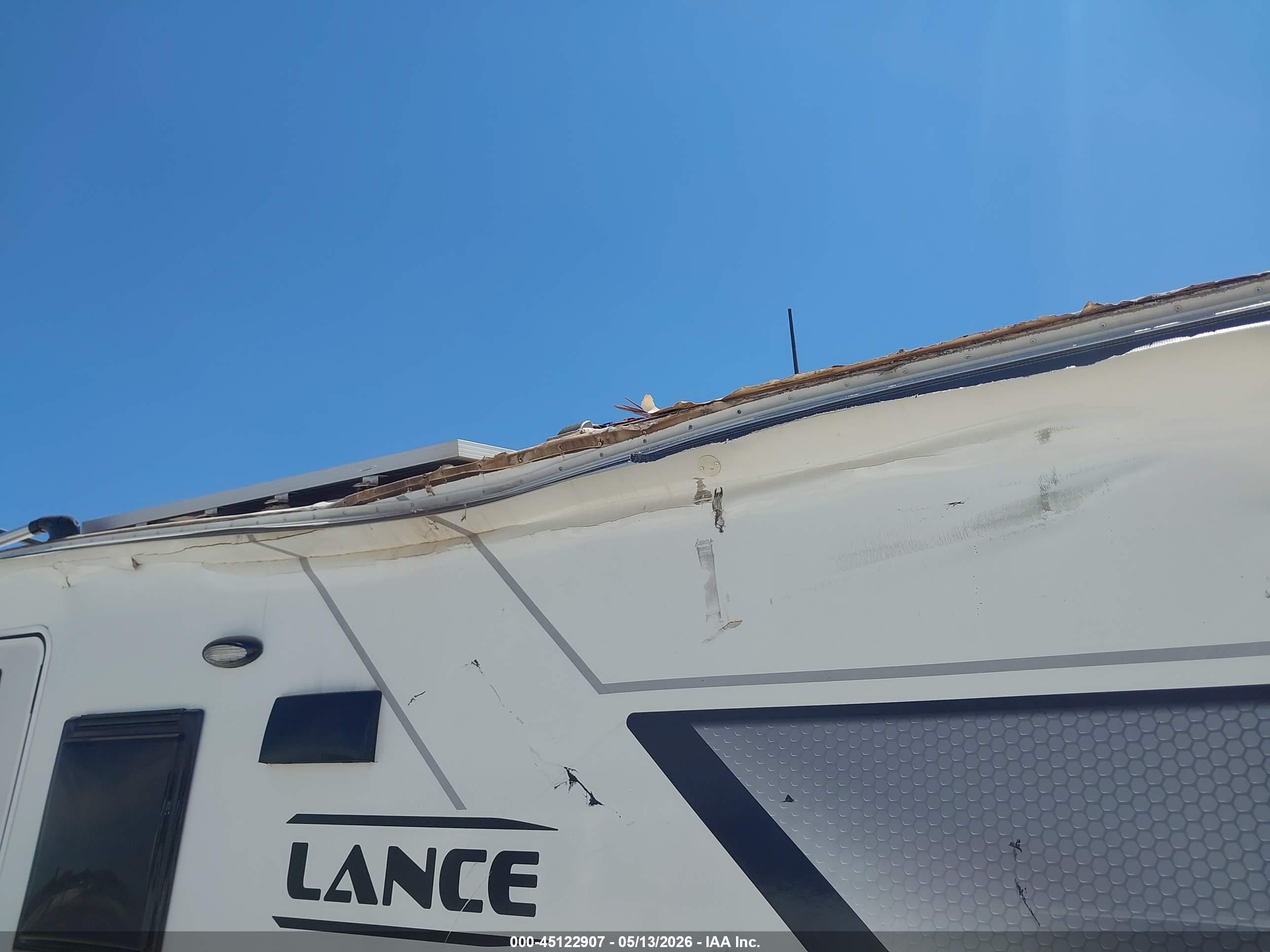 LANCE 2445BH image 6