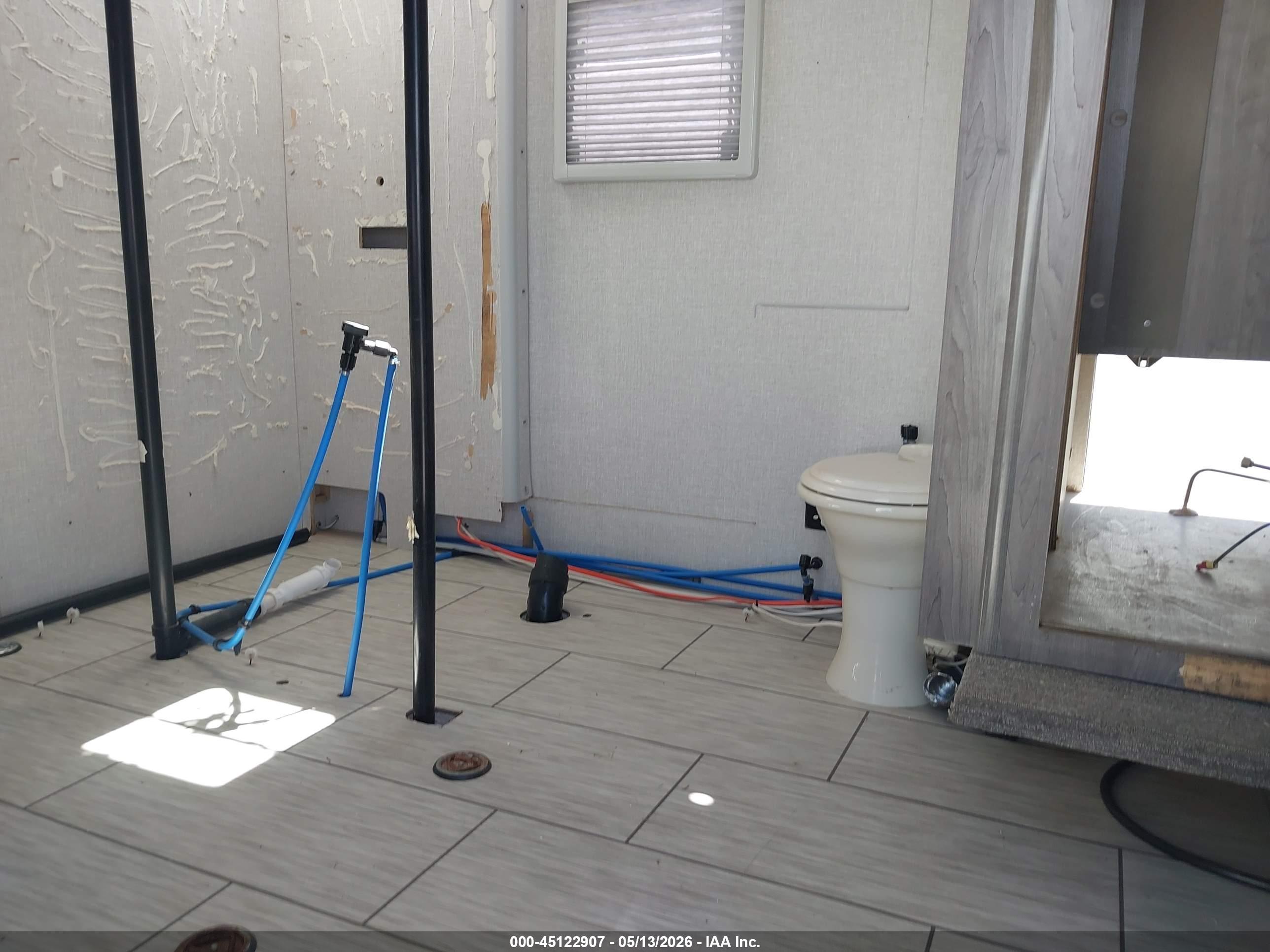 LANCE 2445BH image 8