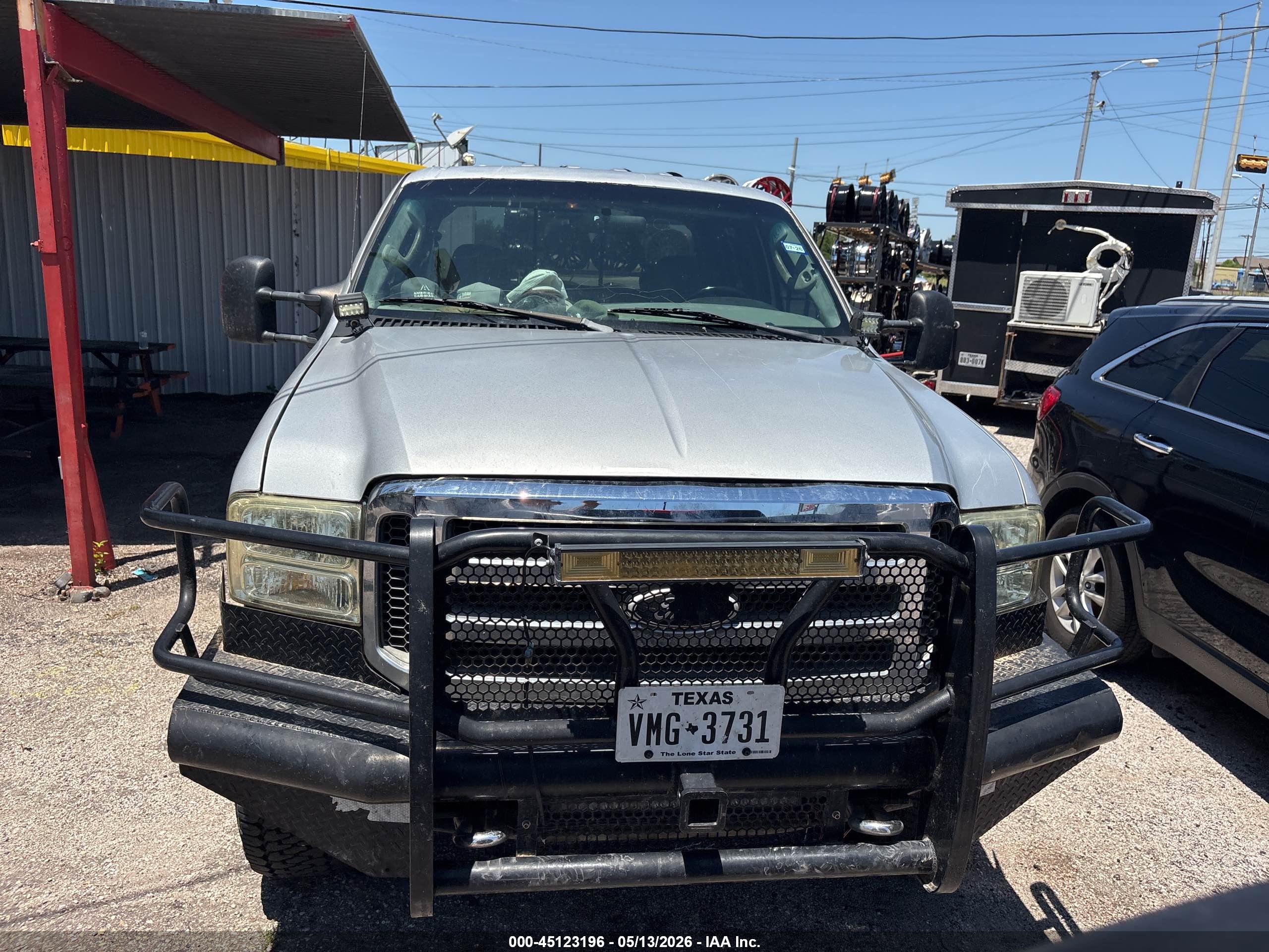 FORD F-350 image 8