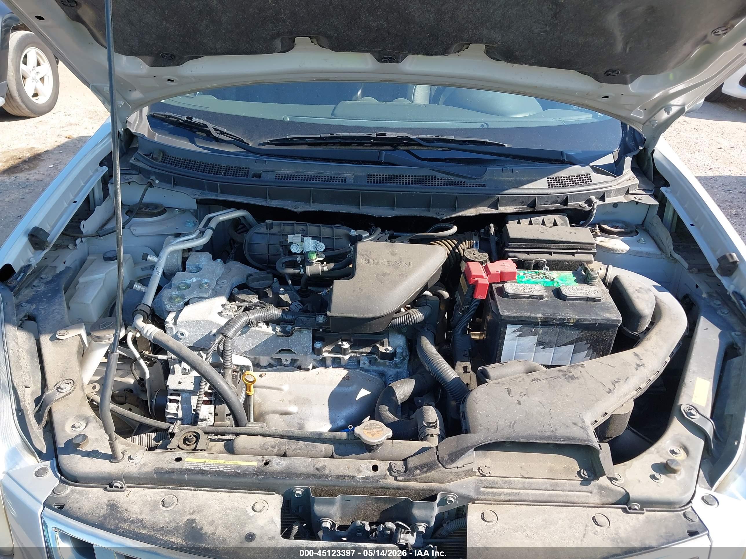 NISSAN ROGUE image 10