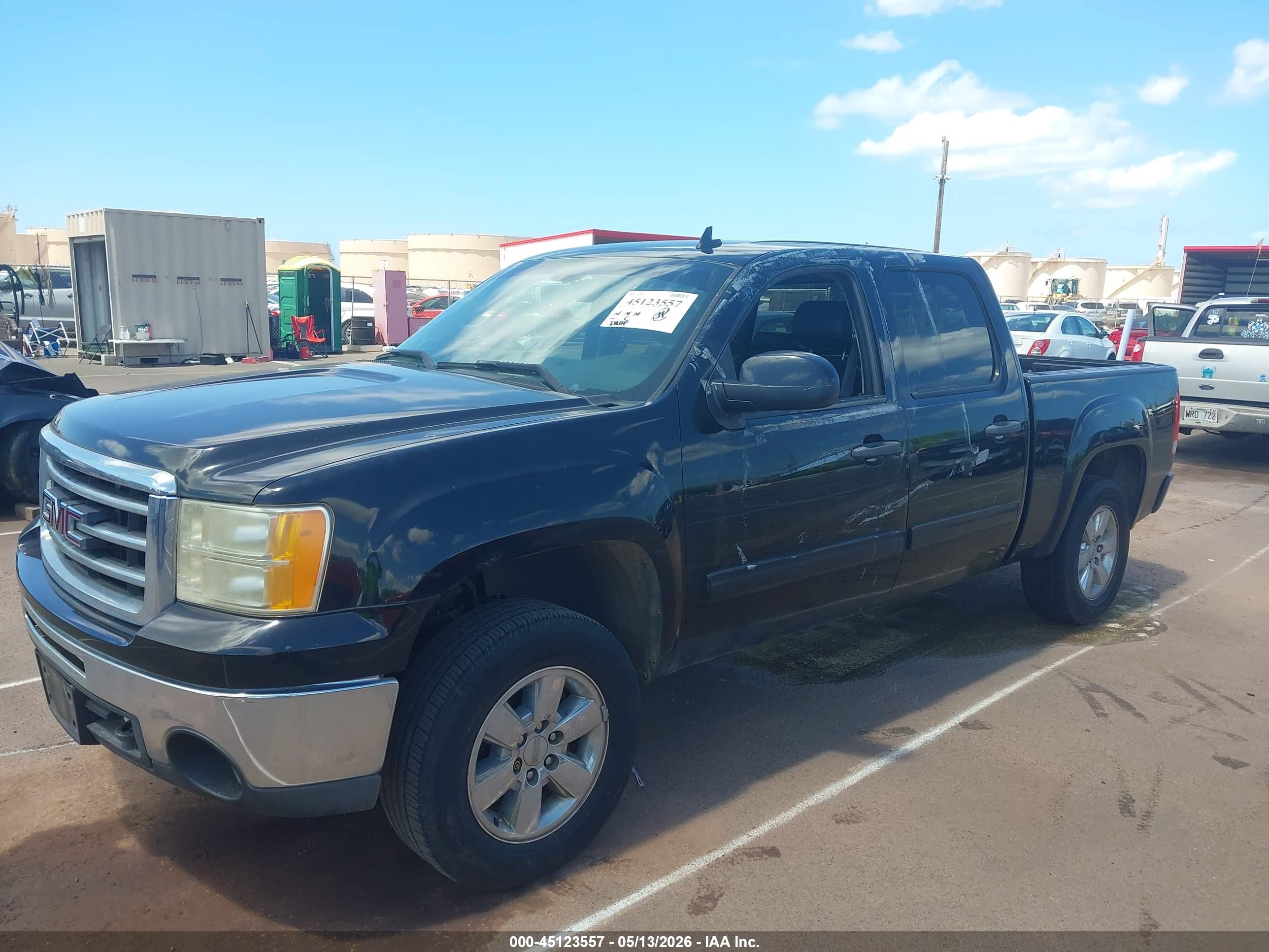 GMC SIERRA image 6