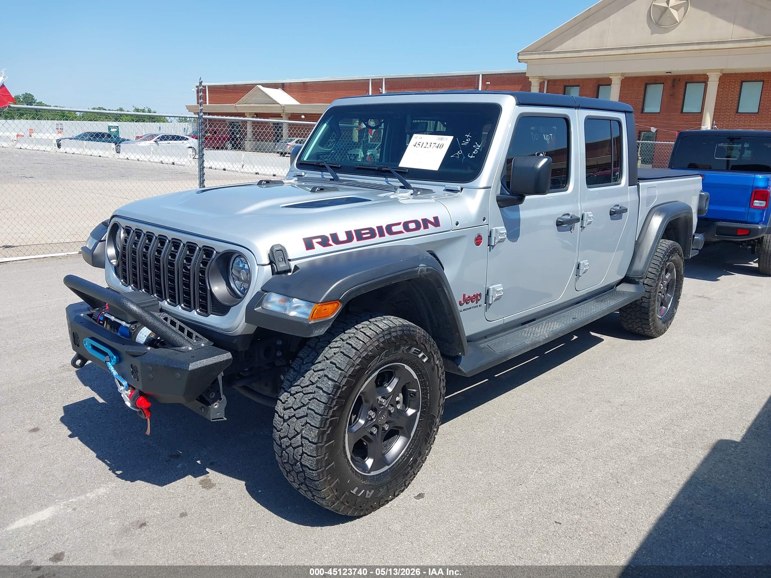 JEEP GLADIATOR image 2