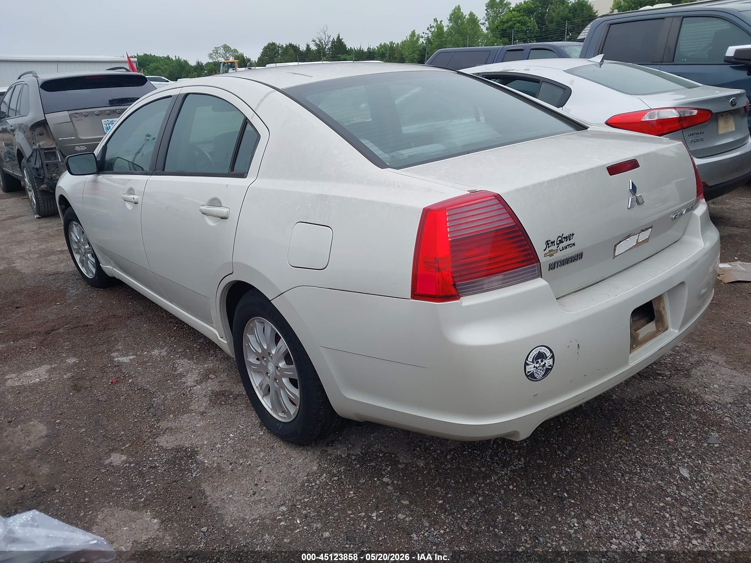 MITSUBISHI GALANT image 3