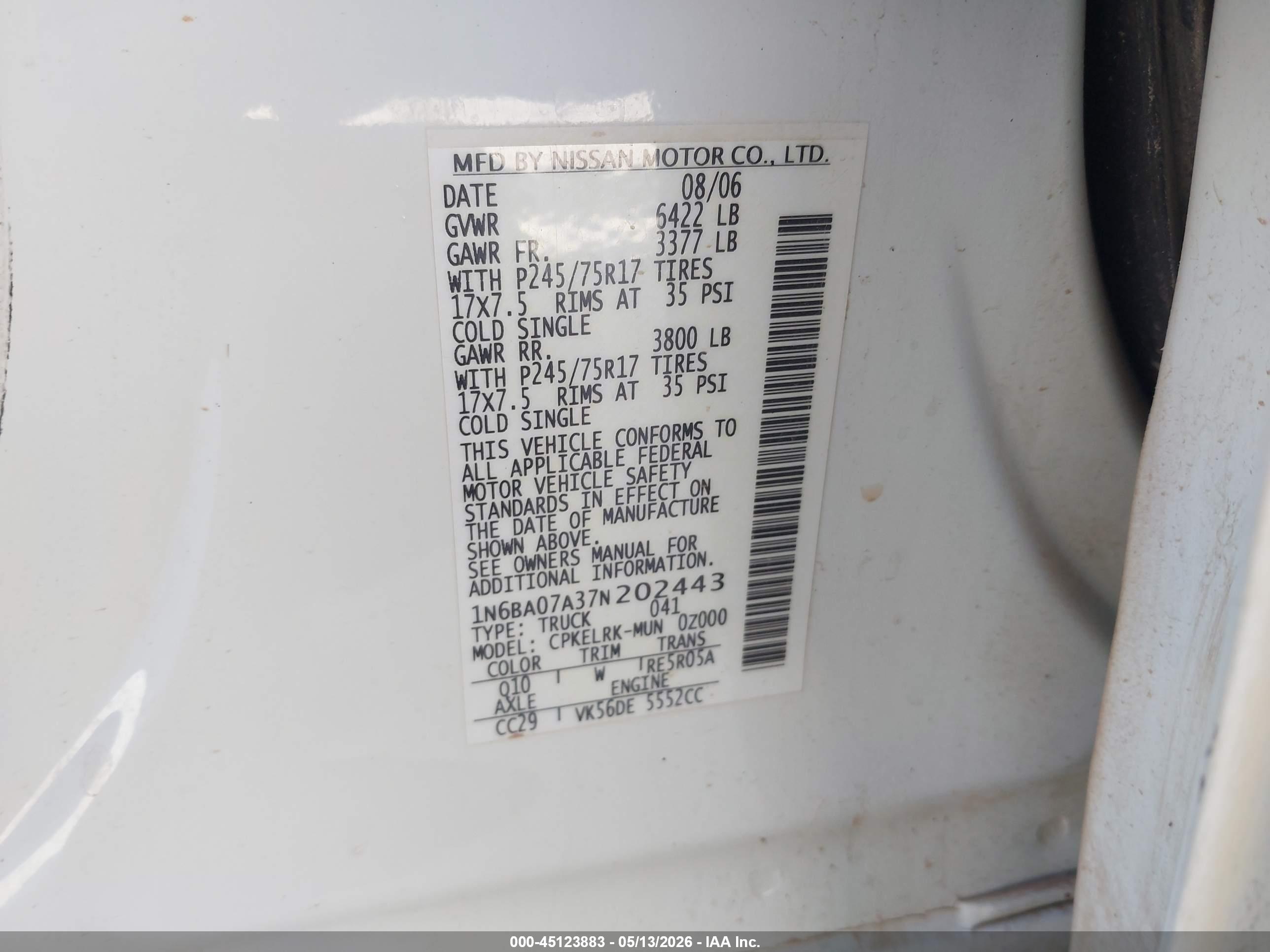 NISSAN TITAN image 9