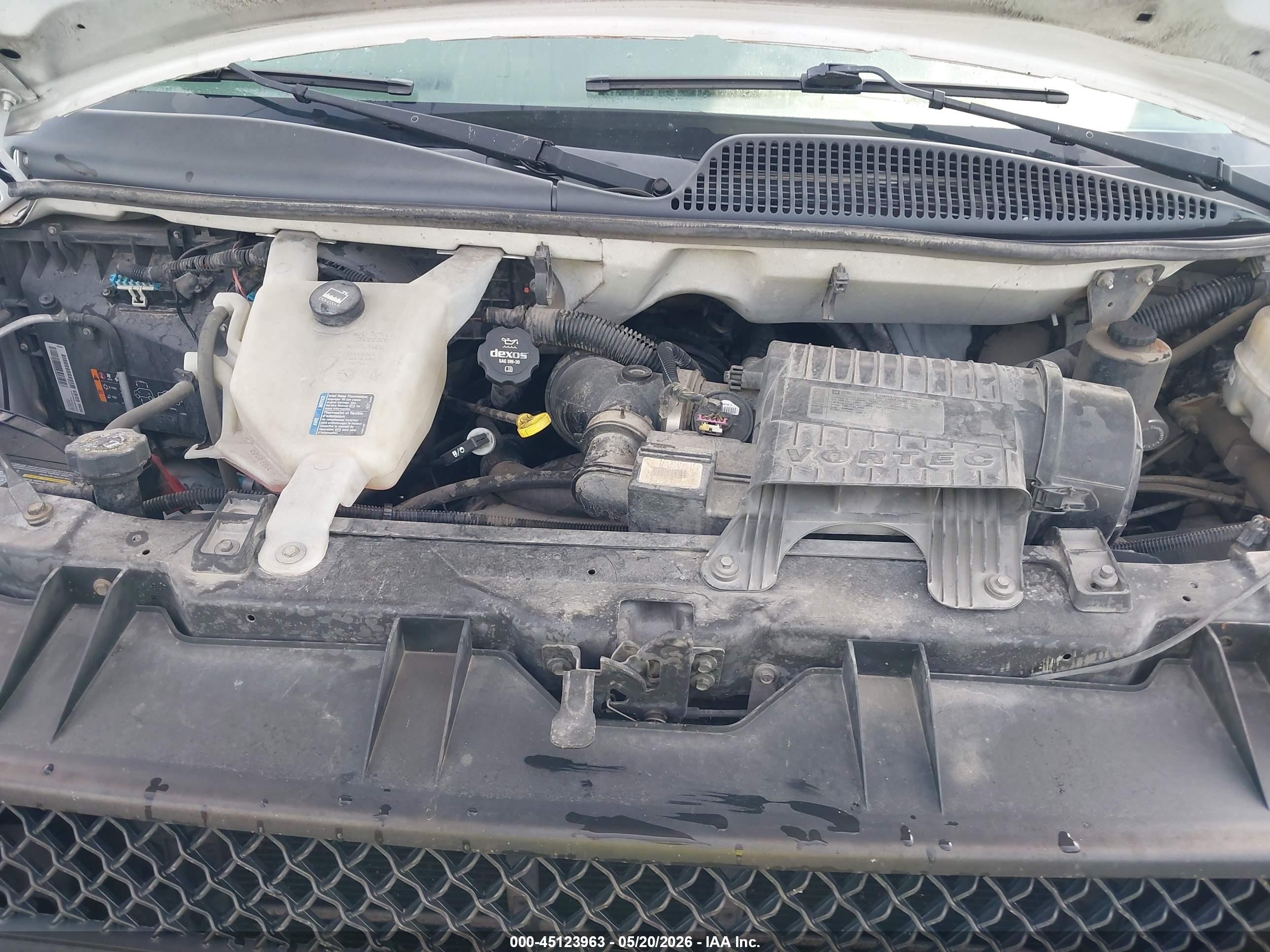 CHEVROLET EXPRESS image 10
