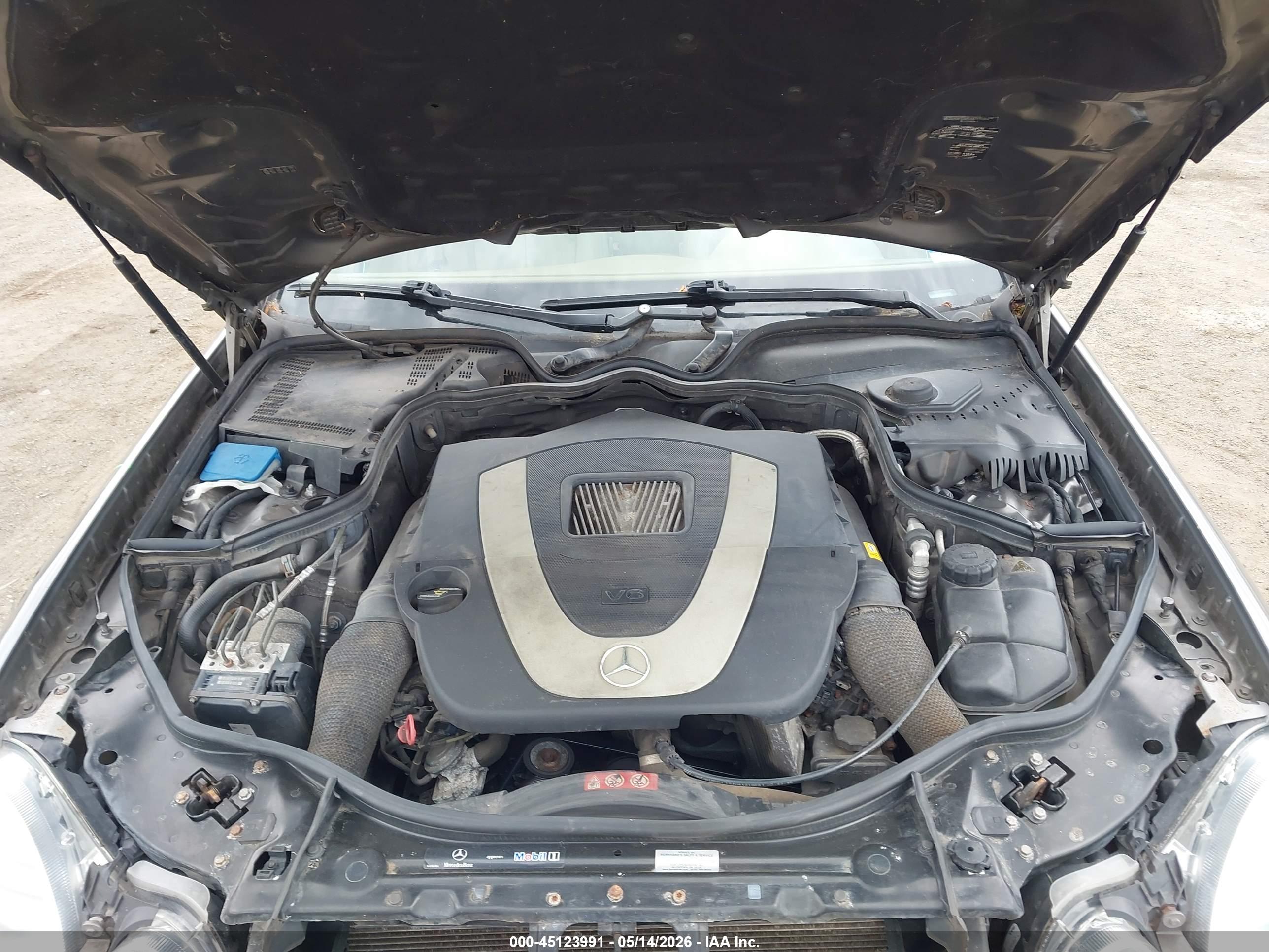 MERCEDES-BENZ E image 10