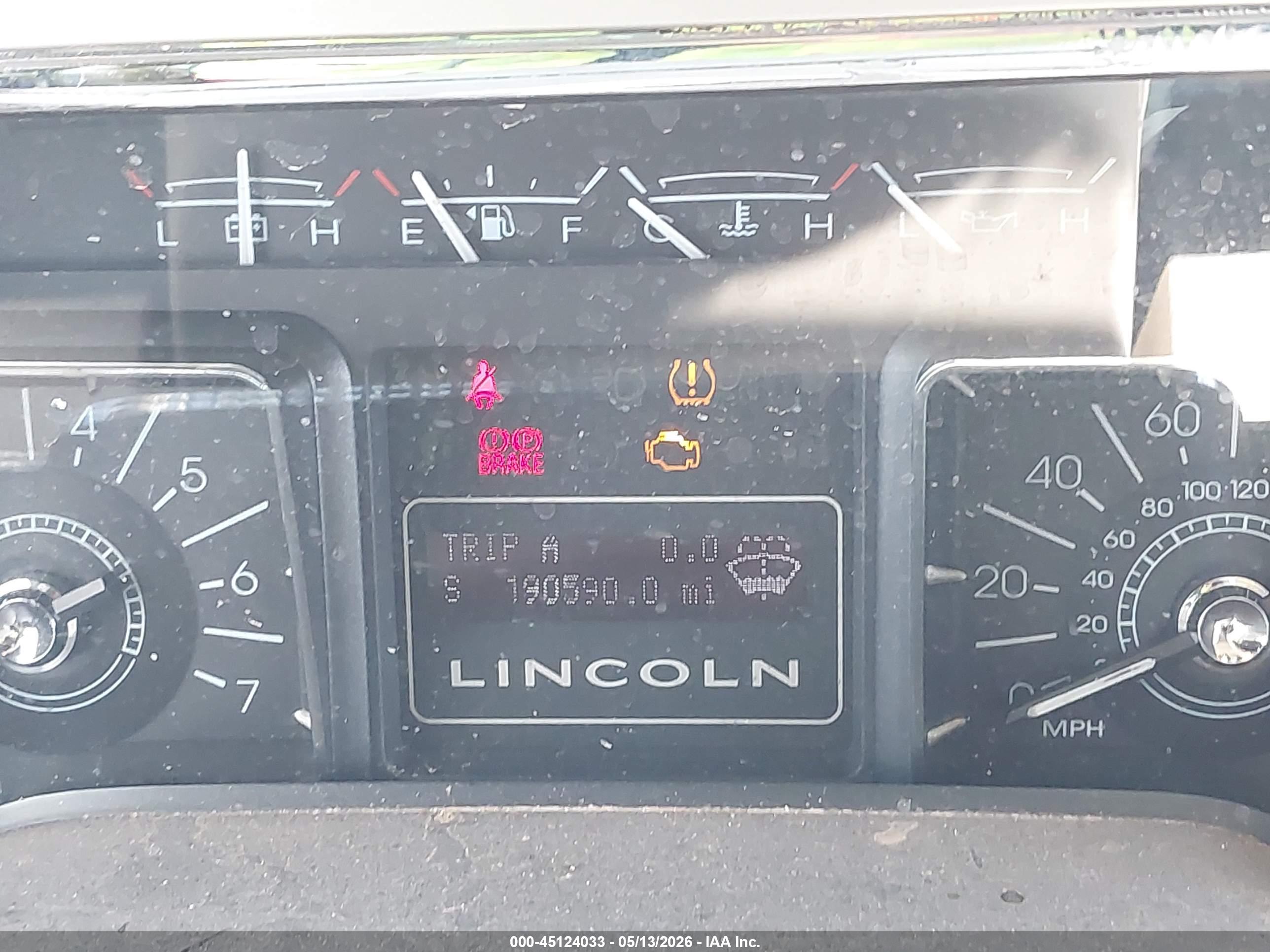 LINCOLN NAVIGATOR image 7