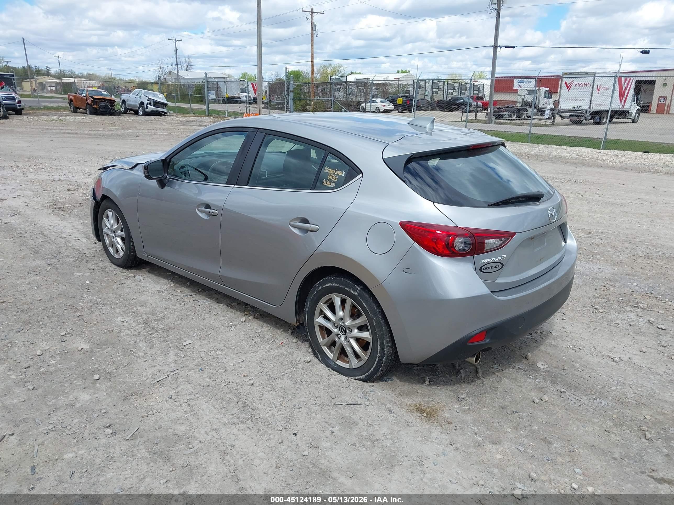 MAZDA MAZDA3 image 3