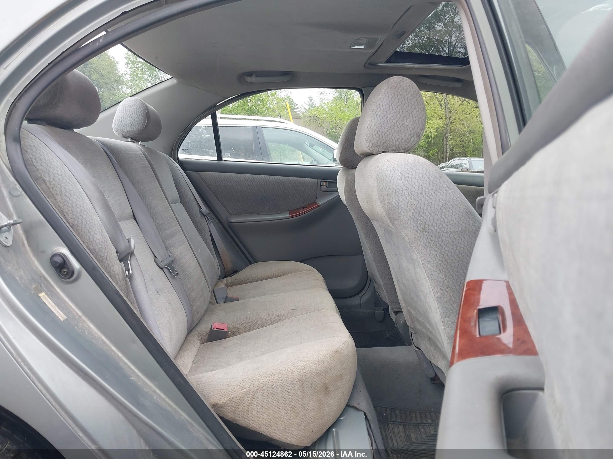 TOYOTA COROLLA image 8