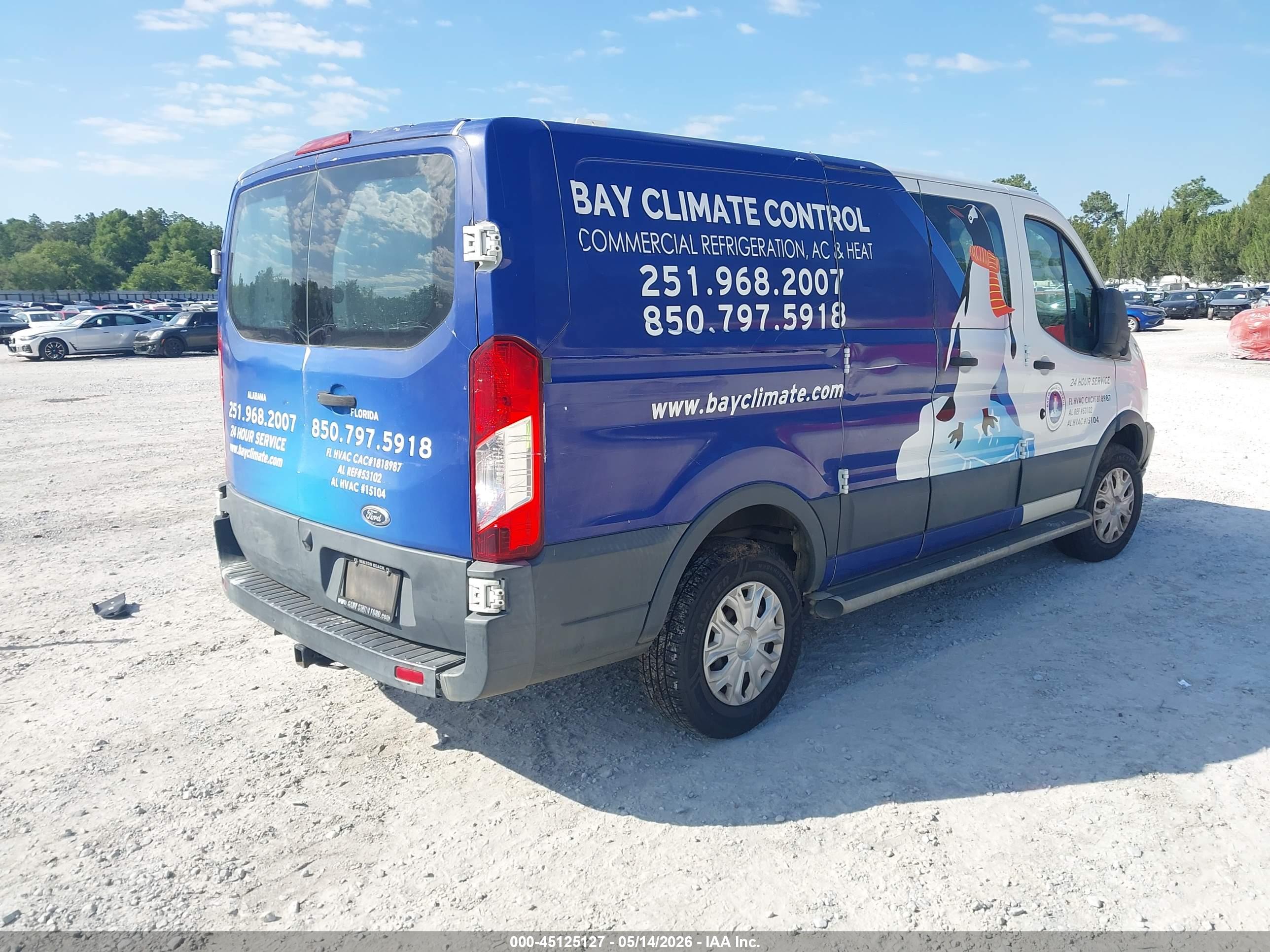 FORD TRANSIT-250 image 4