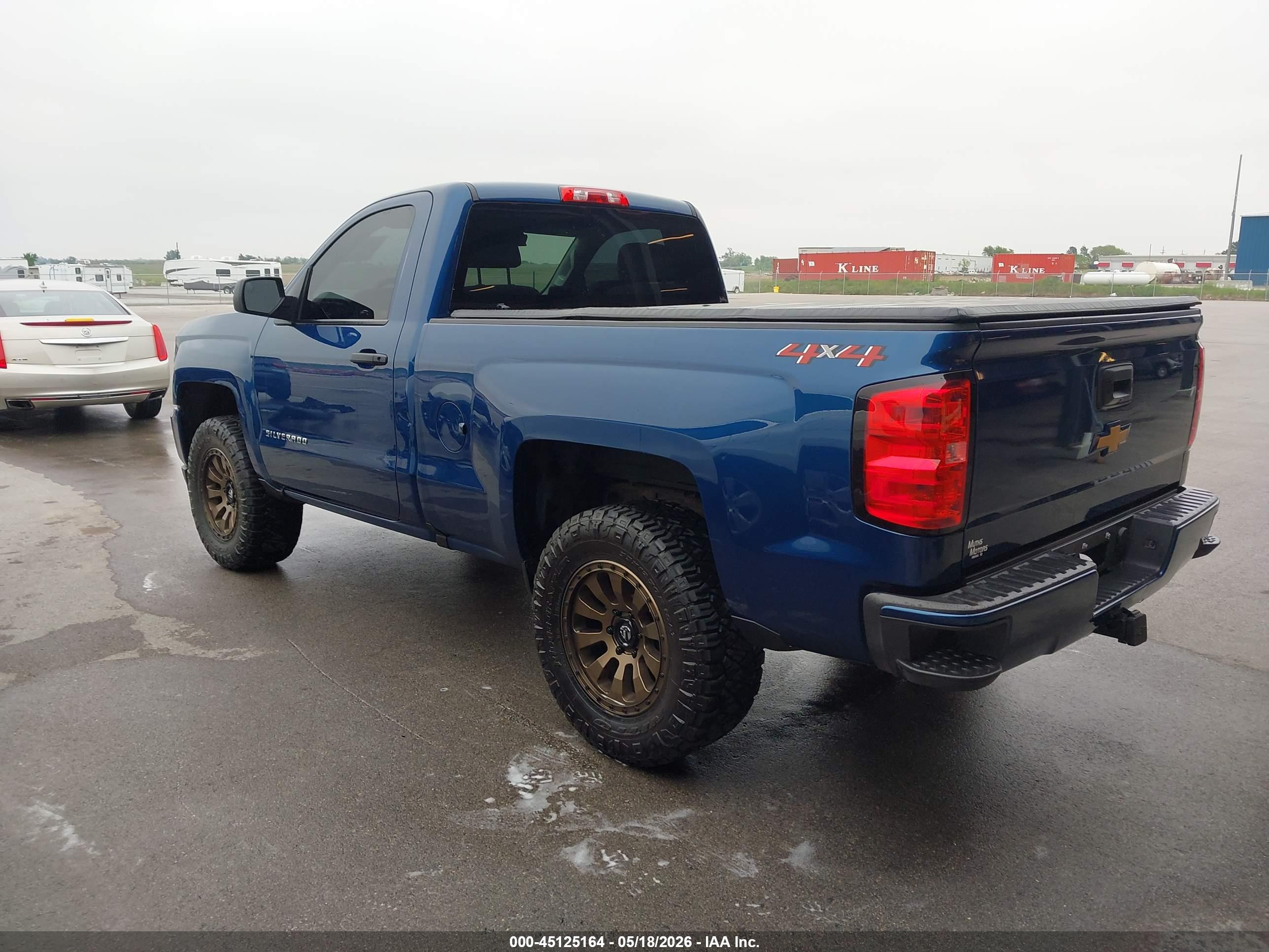 CHEVROLET SILVERADO image 3