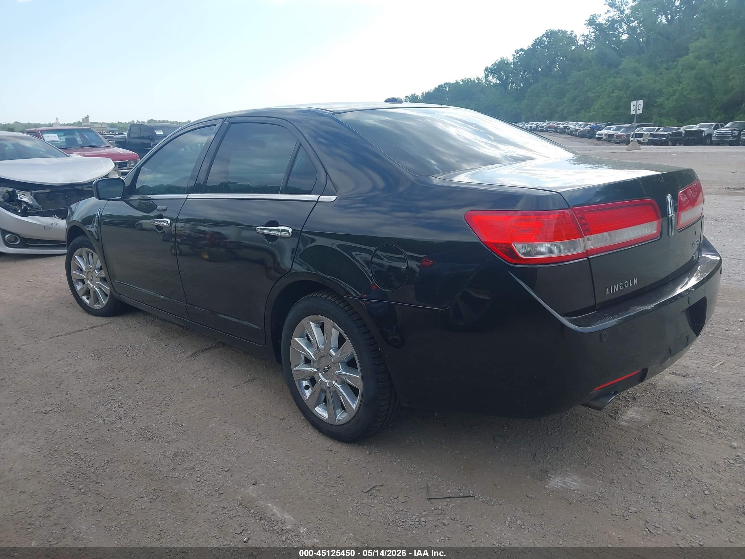 LINCOLN MKZ image 3