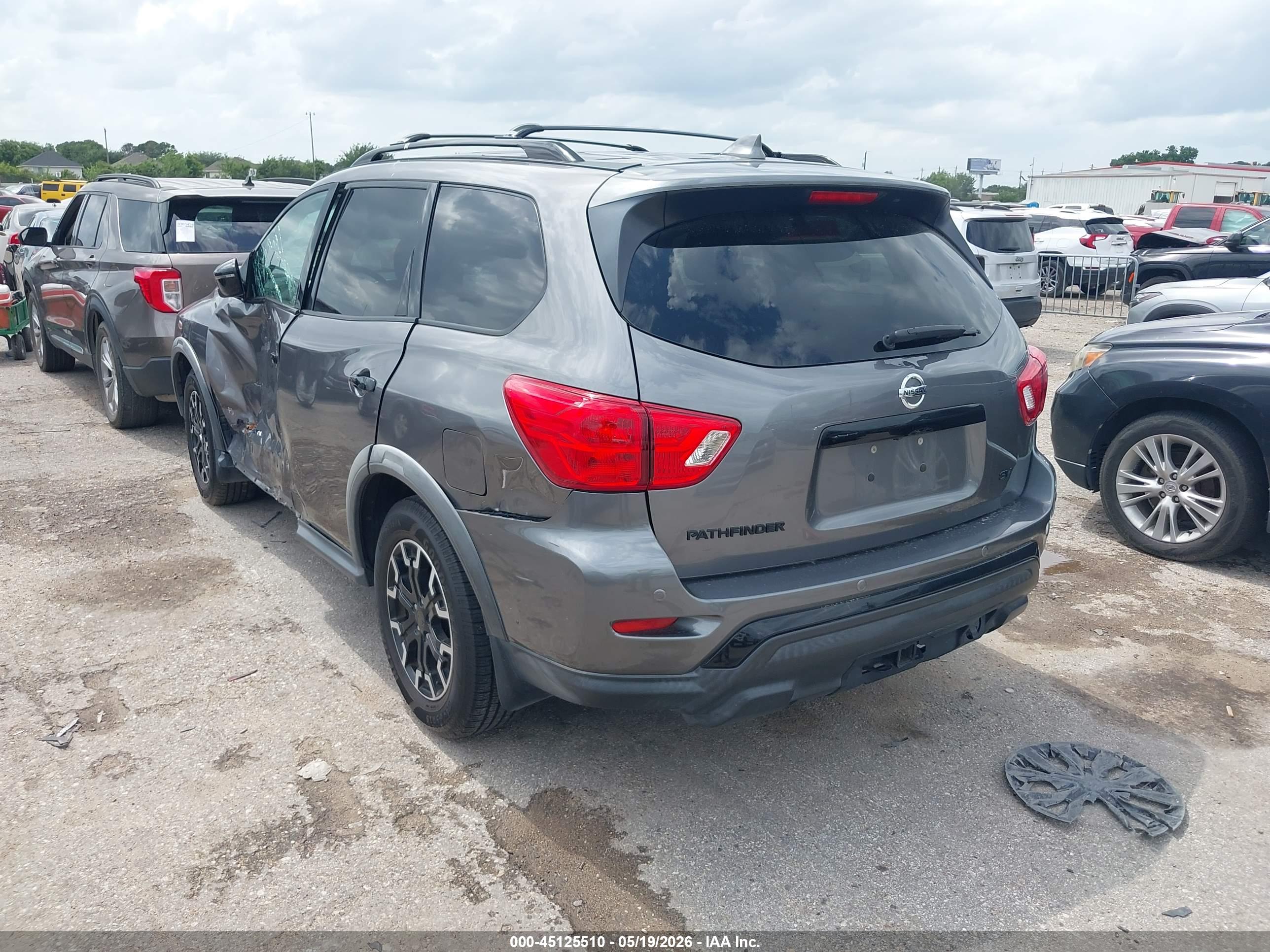 NISSAN PATHFINDER image 3