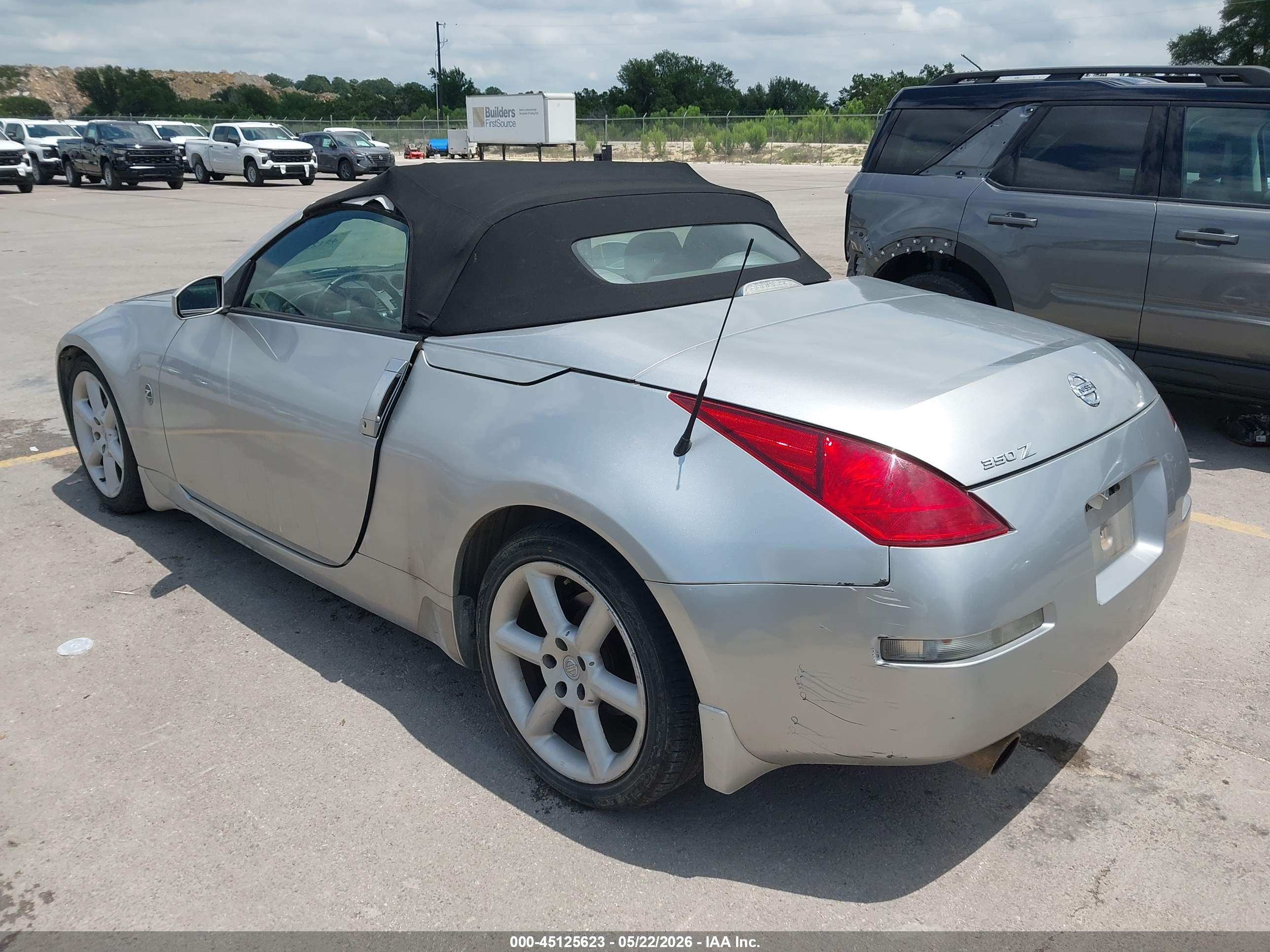 NISSAN 350Z image 3