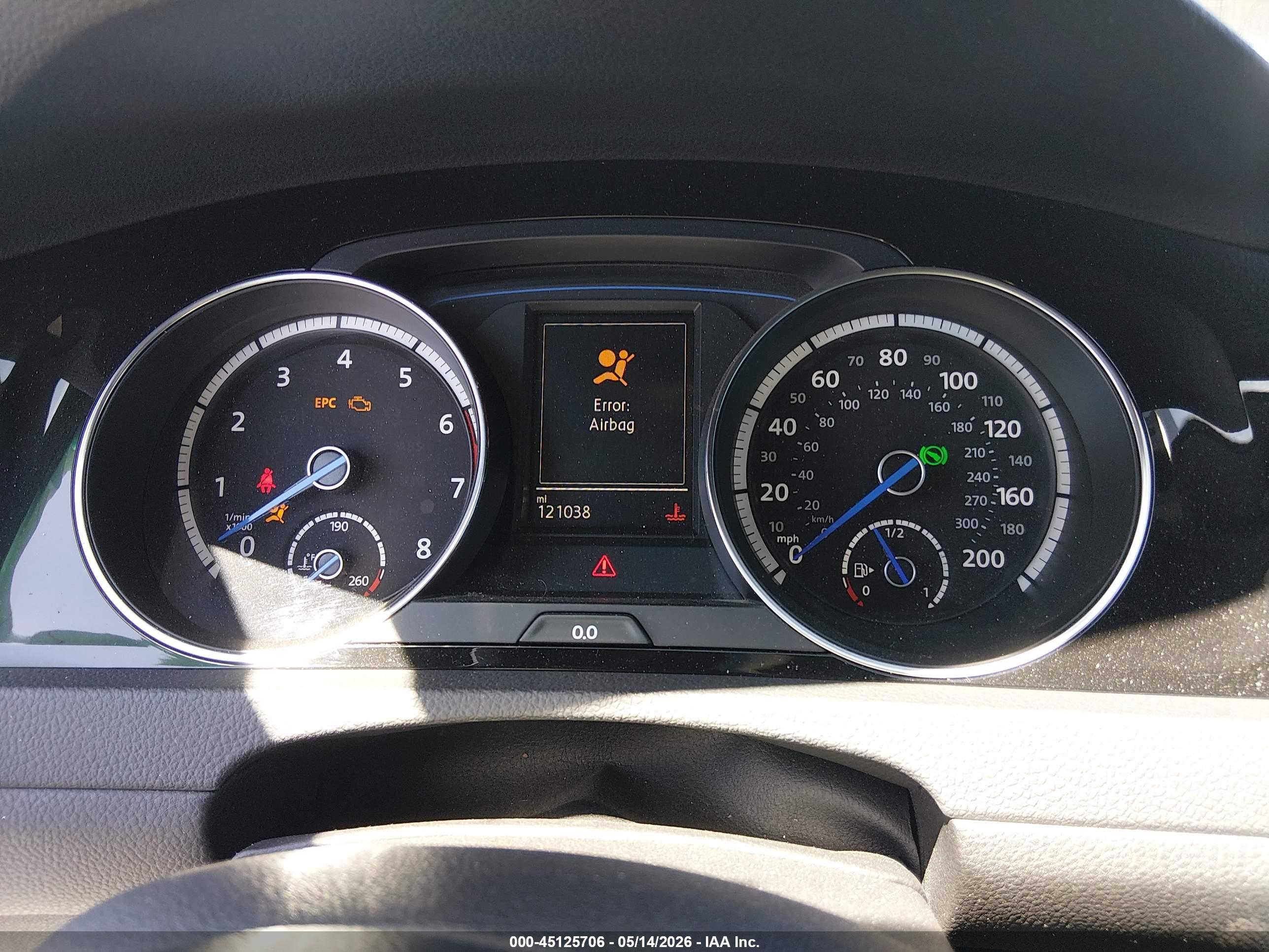 VOLKSWAGEN GOLF image 7