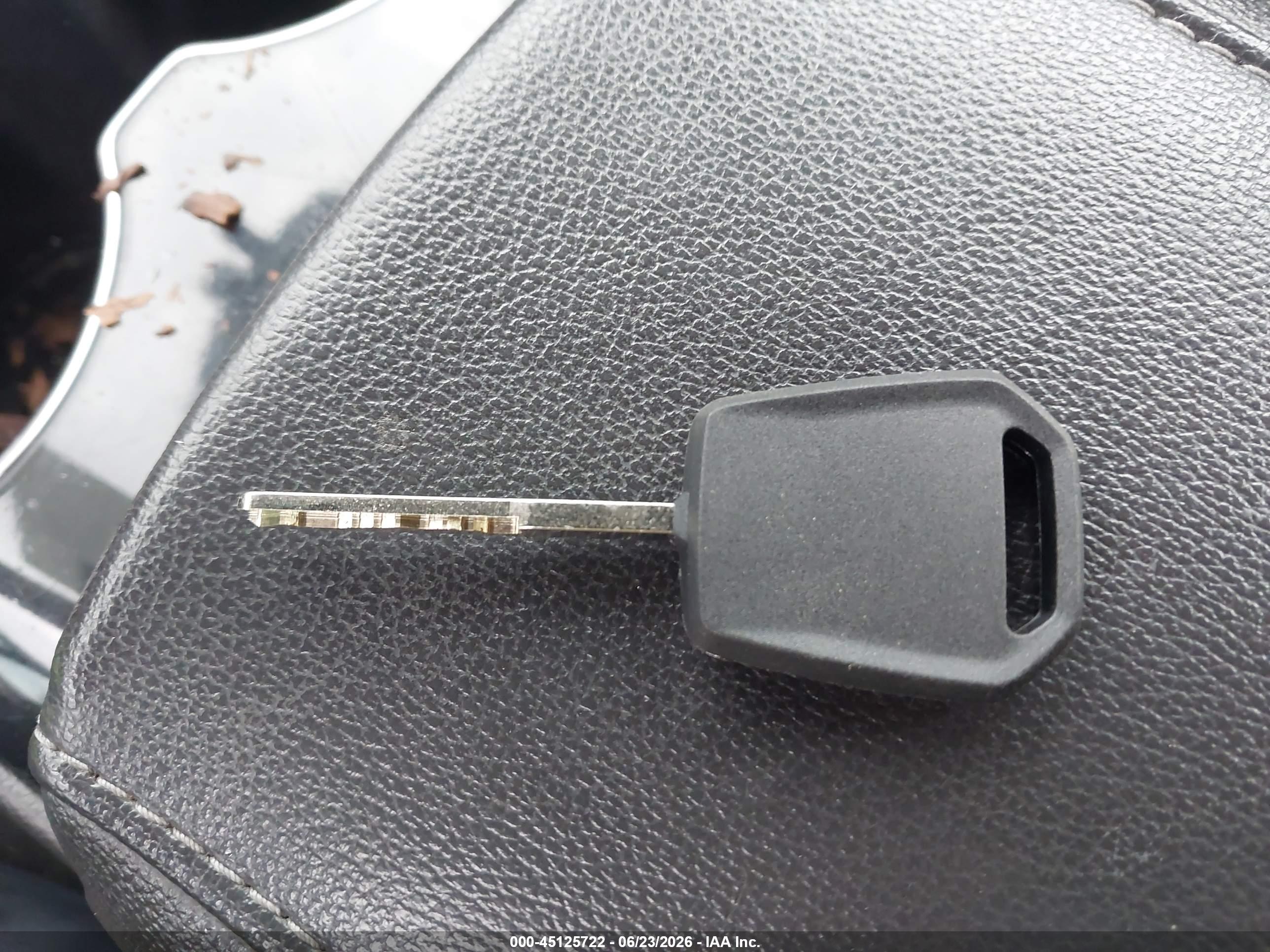 FORD FUSION image 11