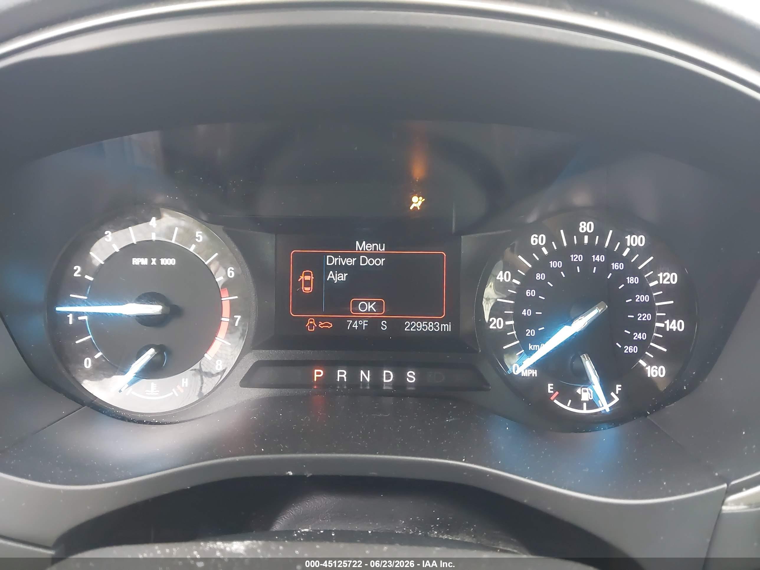 FORD FUSION image 7