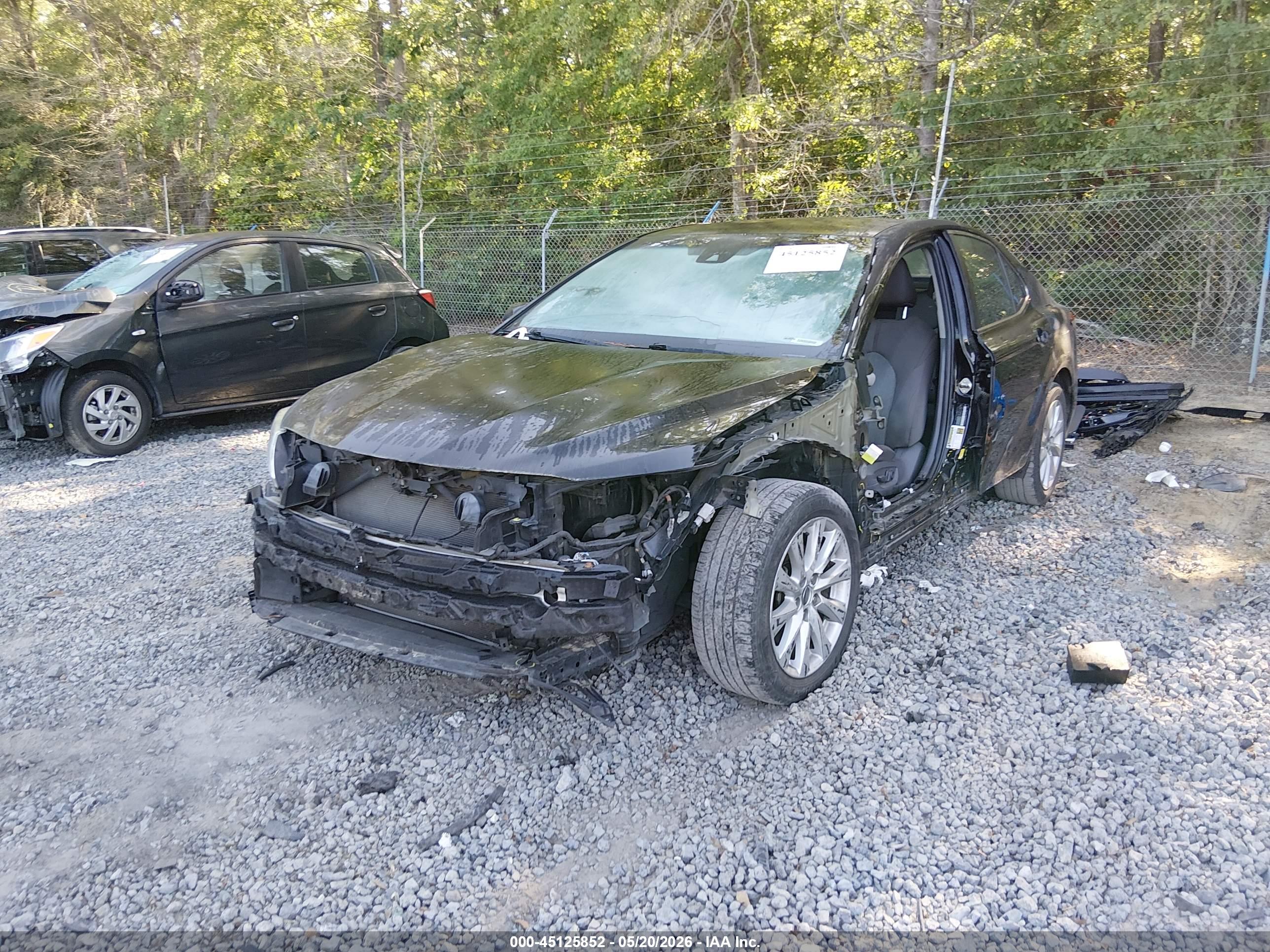 TOYOTA CAMRY image 6