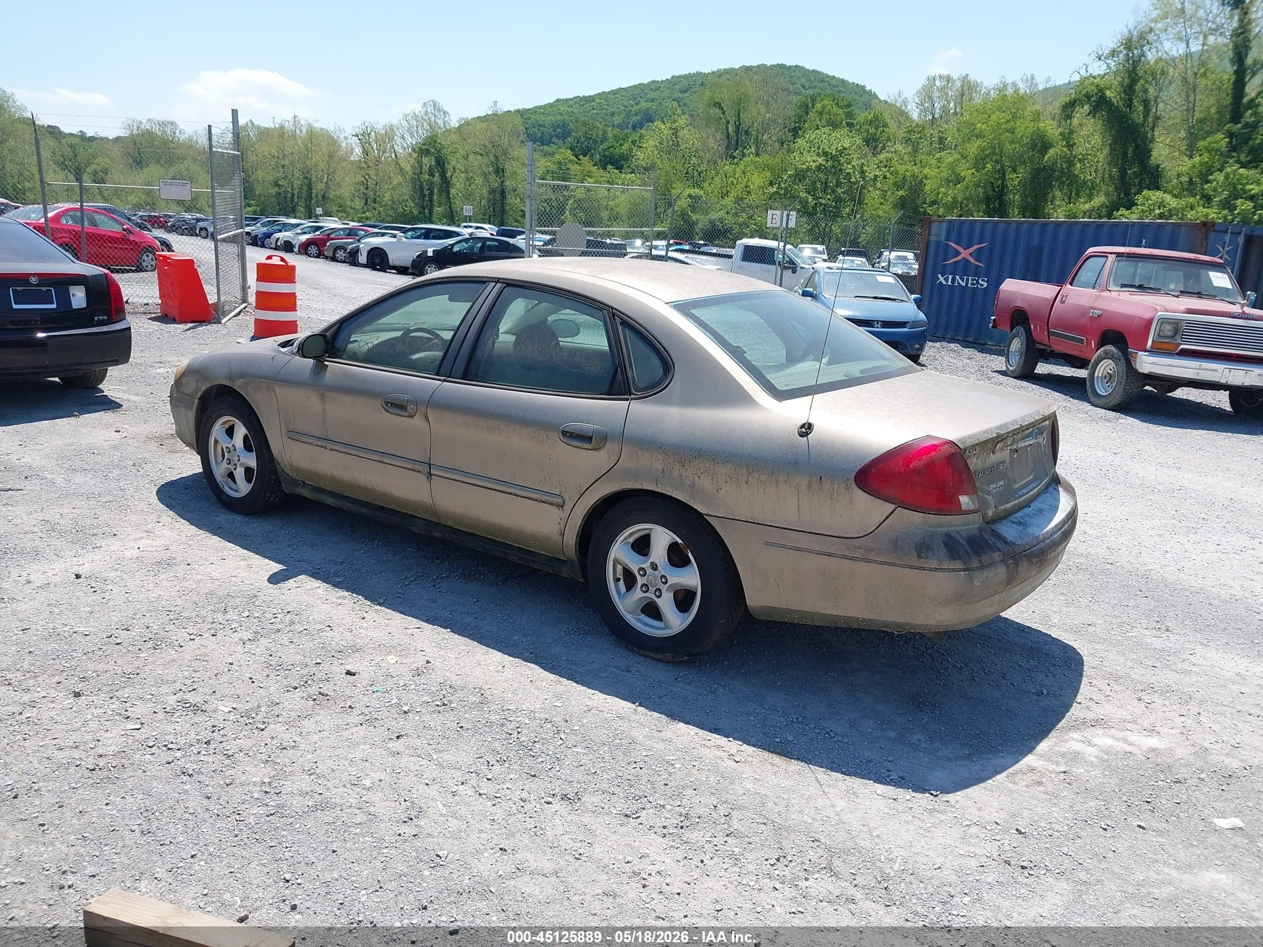 FORD TAURUS image 3