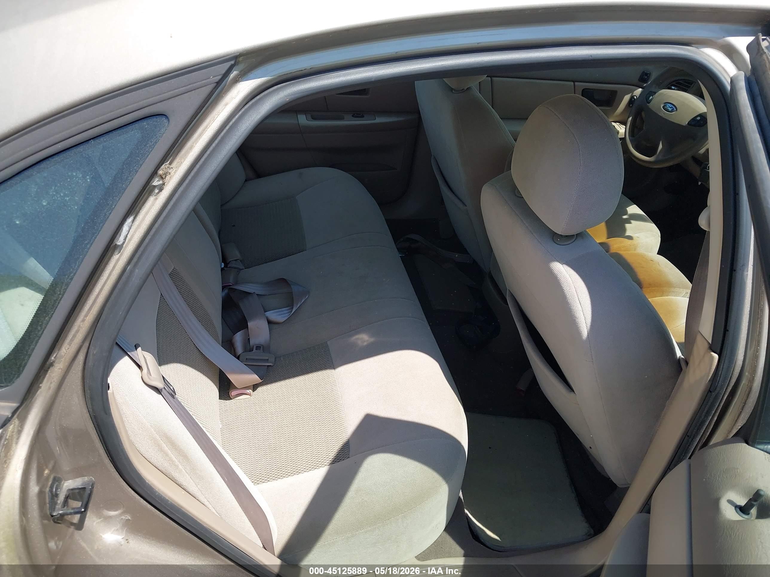 FORD TAURUS image 8