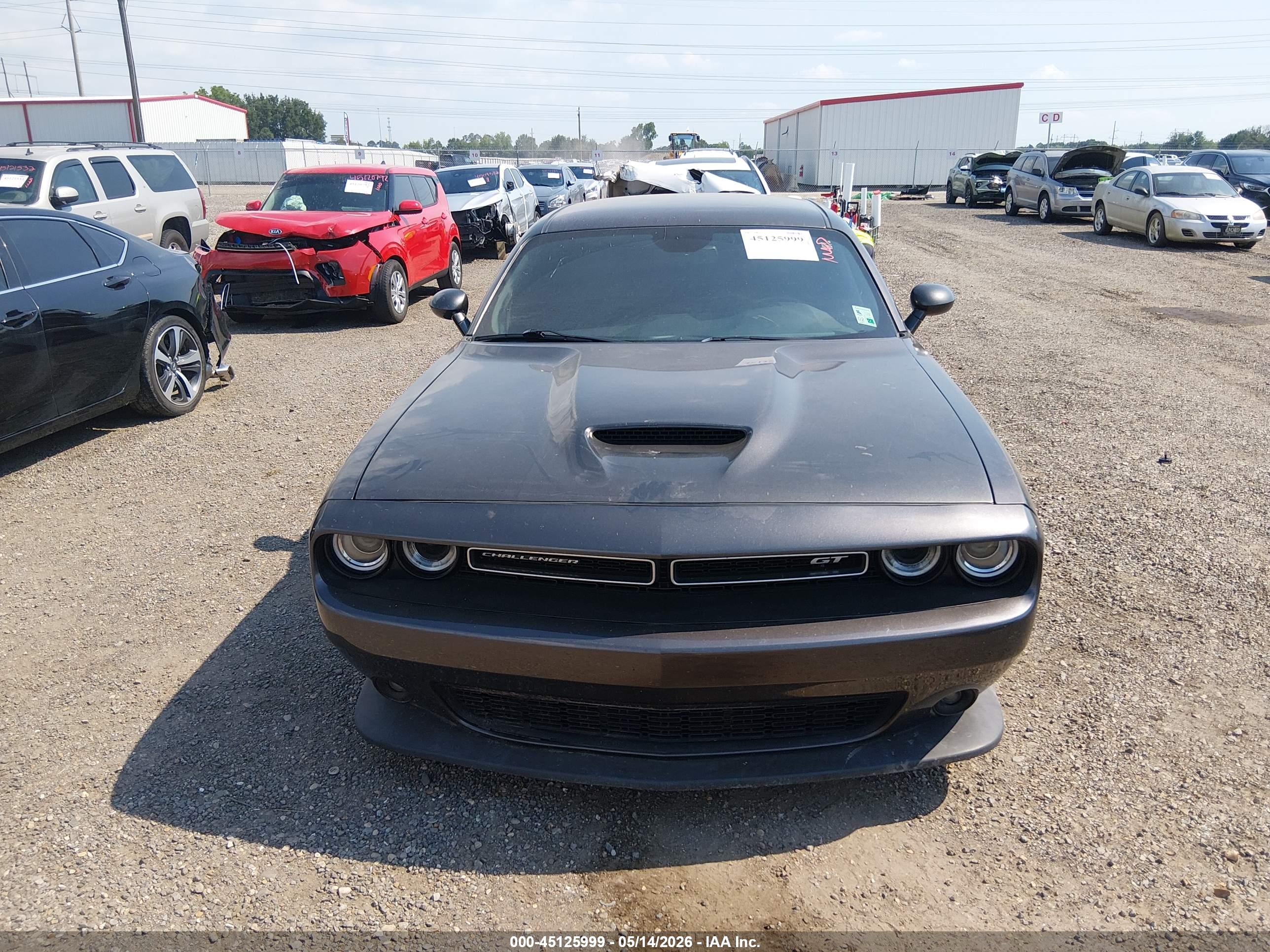 DODGE CHALLENGER image 6