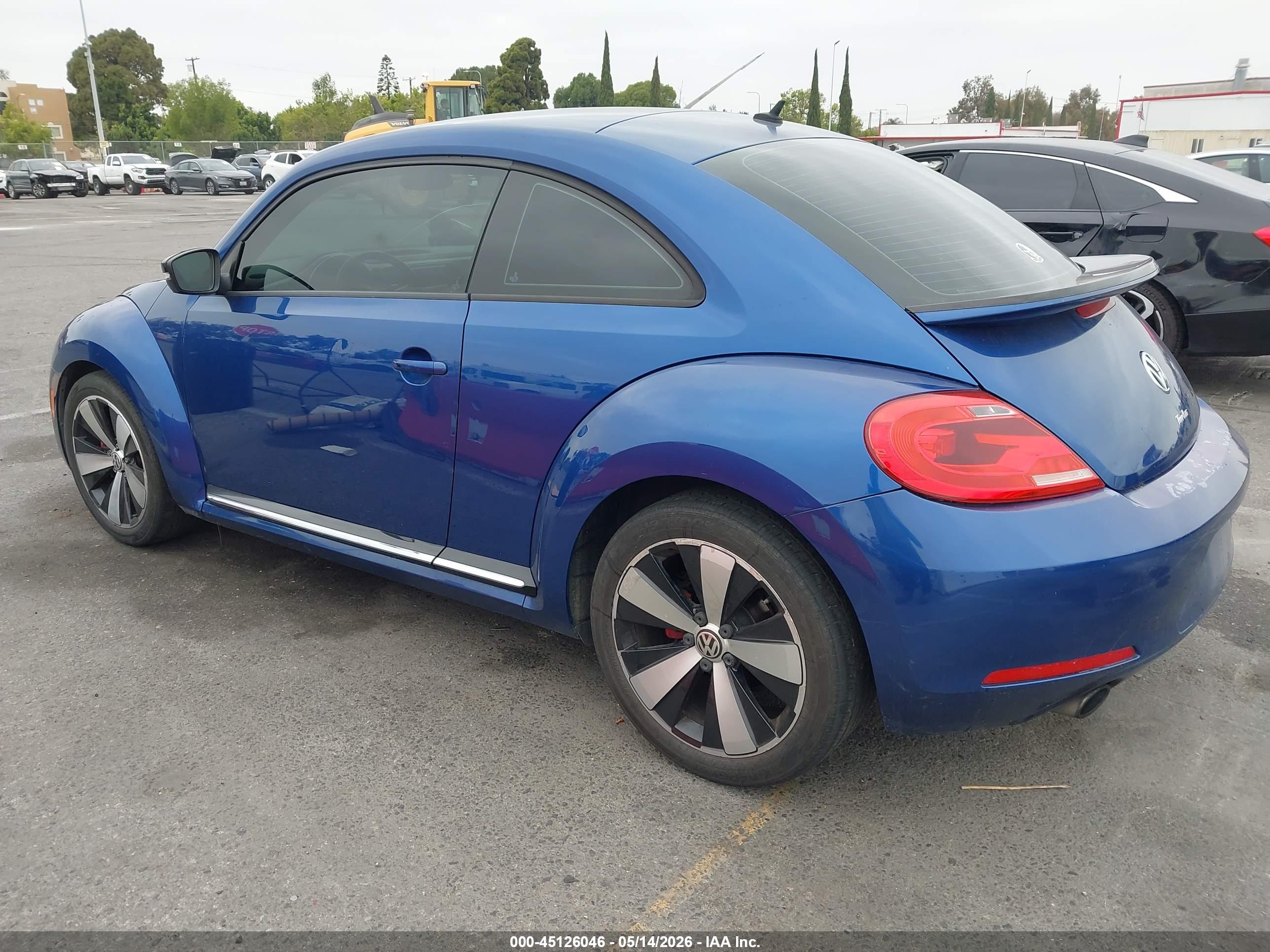 VOLKSWAGEN BEETLE image 3