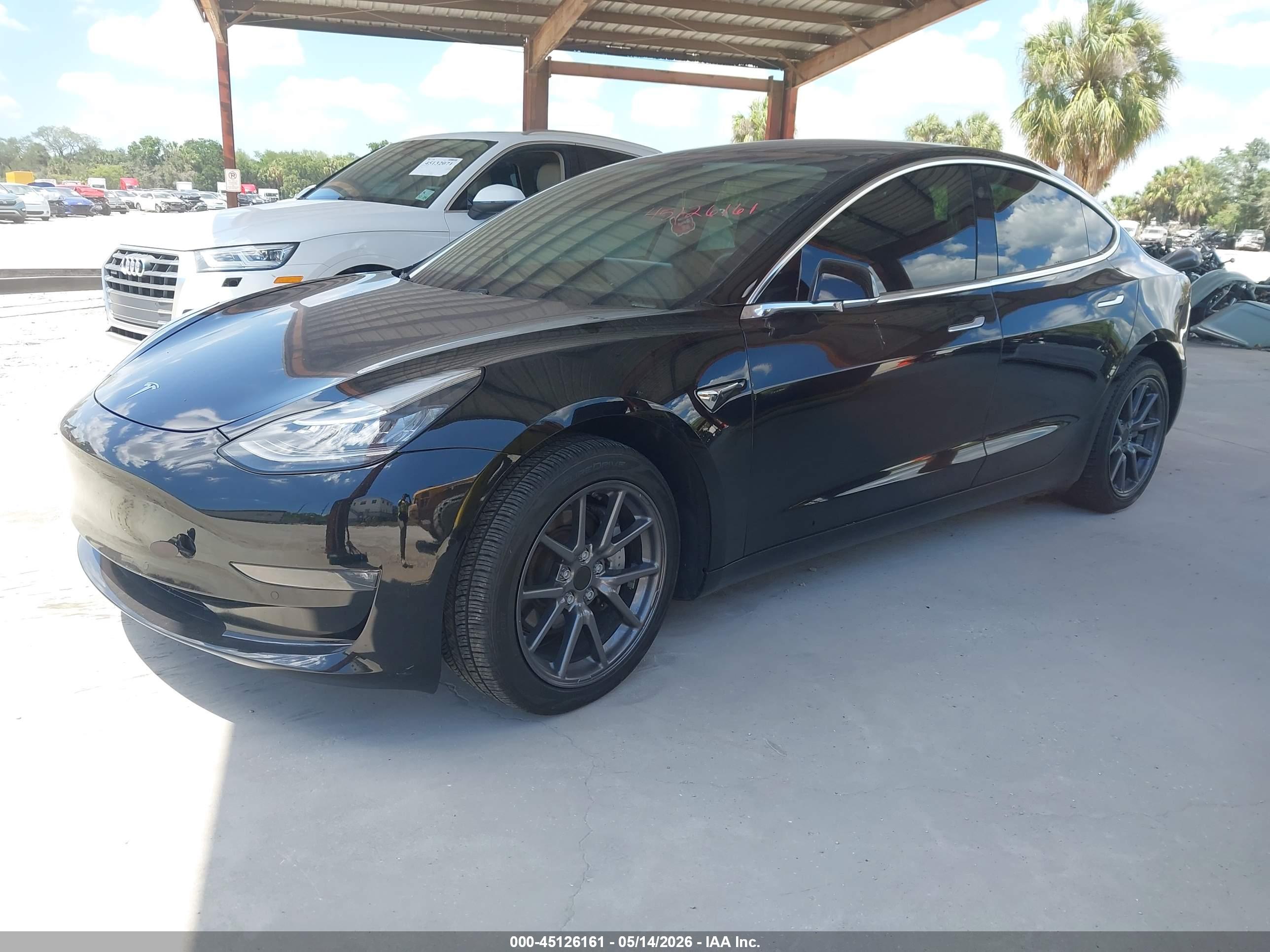 TESLA MODEL image 2