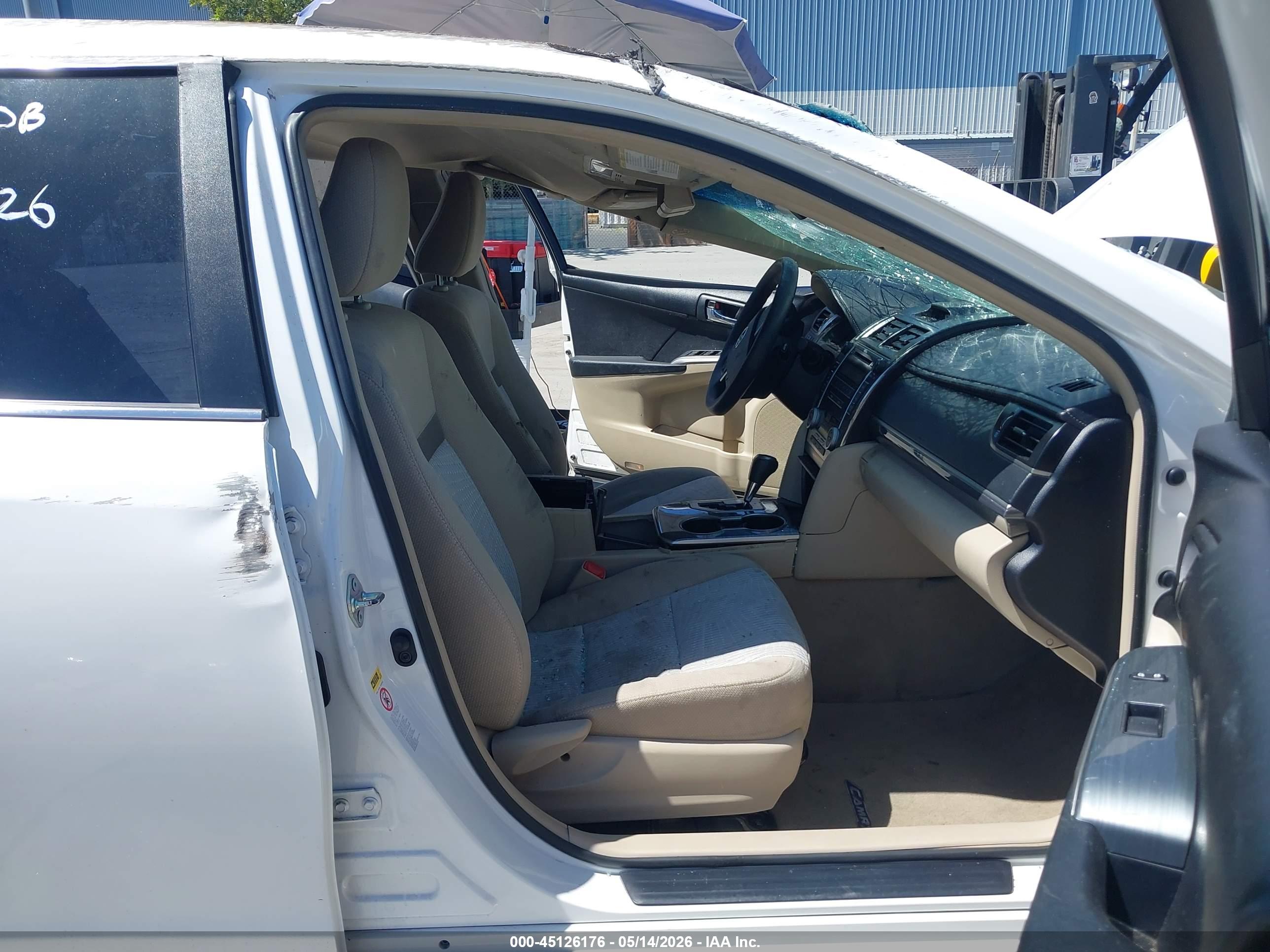 TOYOTA CAMRY image 5