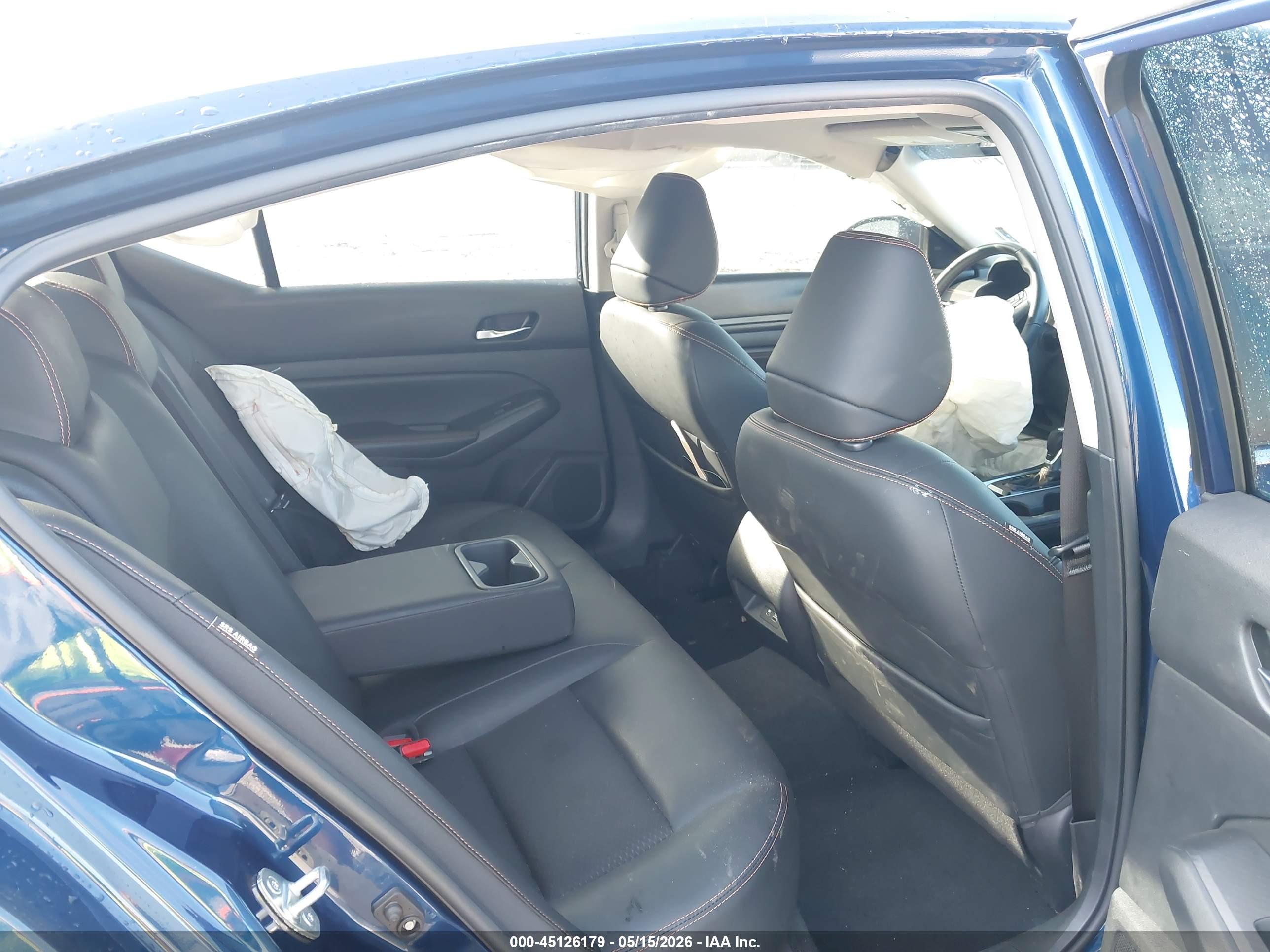 NISSAN ALTIMA image 8