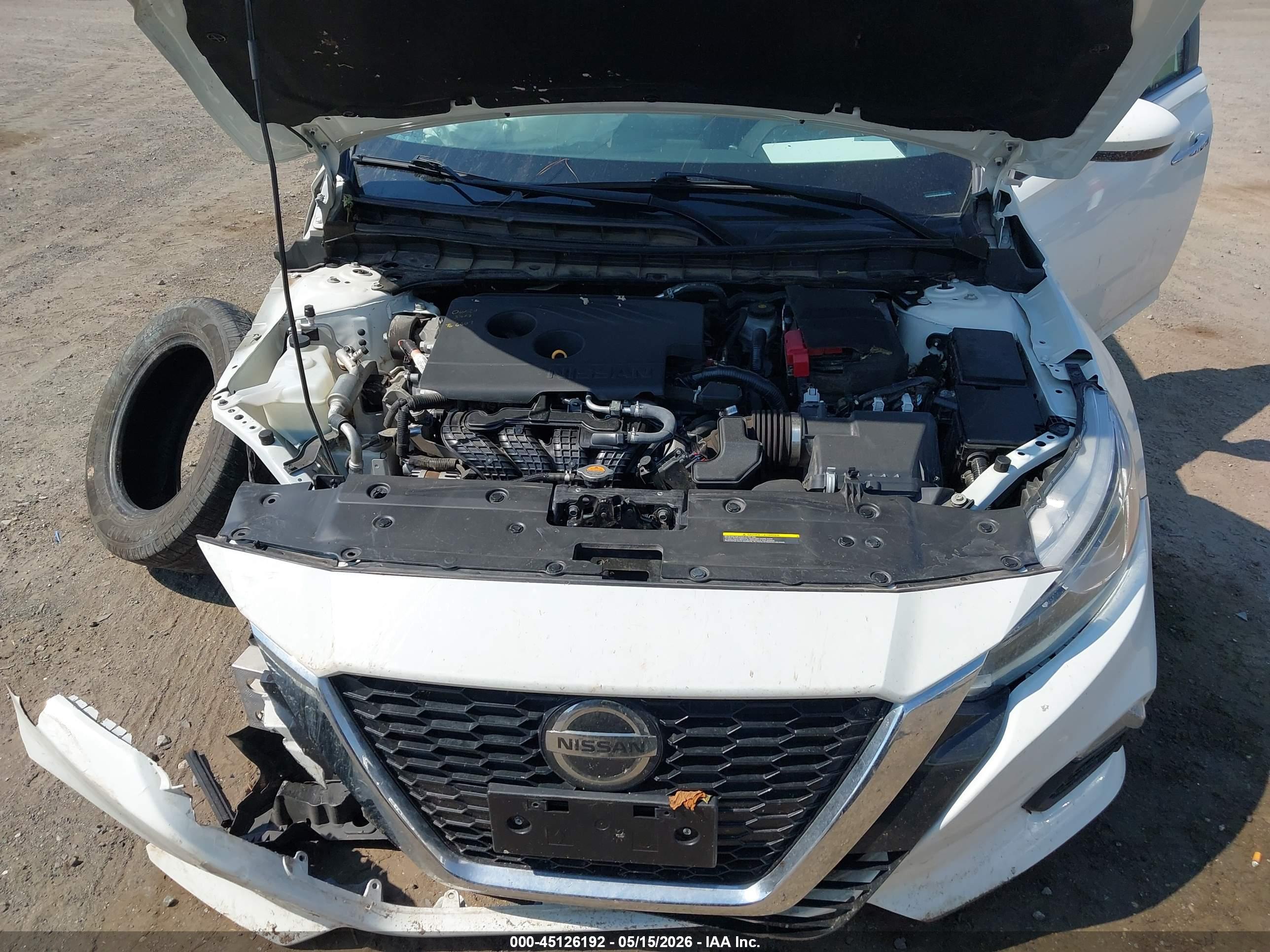 NISSAN ALTIMA image 10