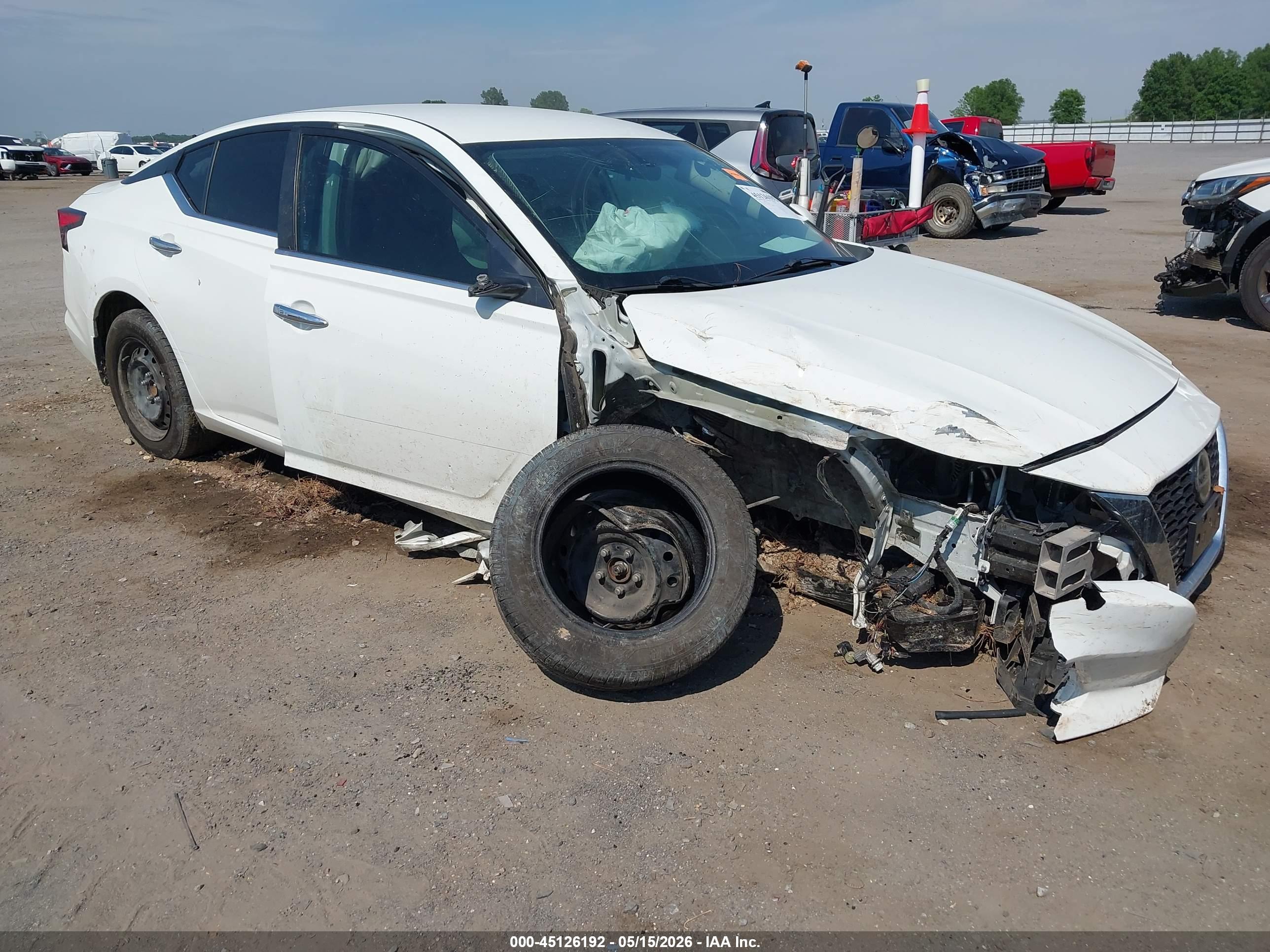 NISSAN ALTIMA image 6