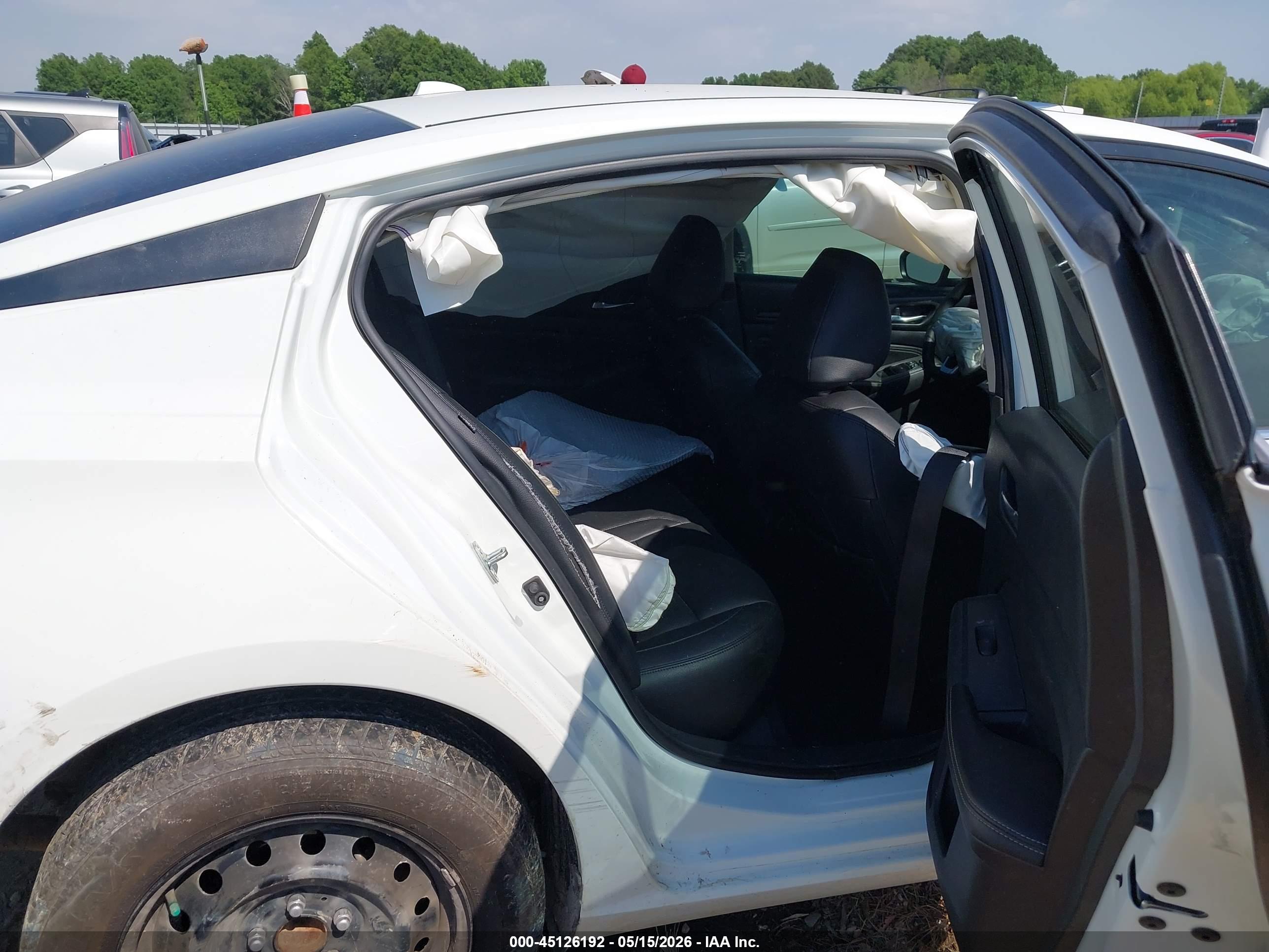 NISSAN ALTIMA image 8