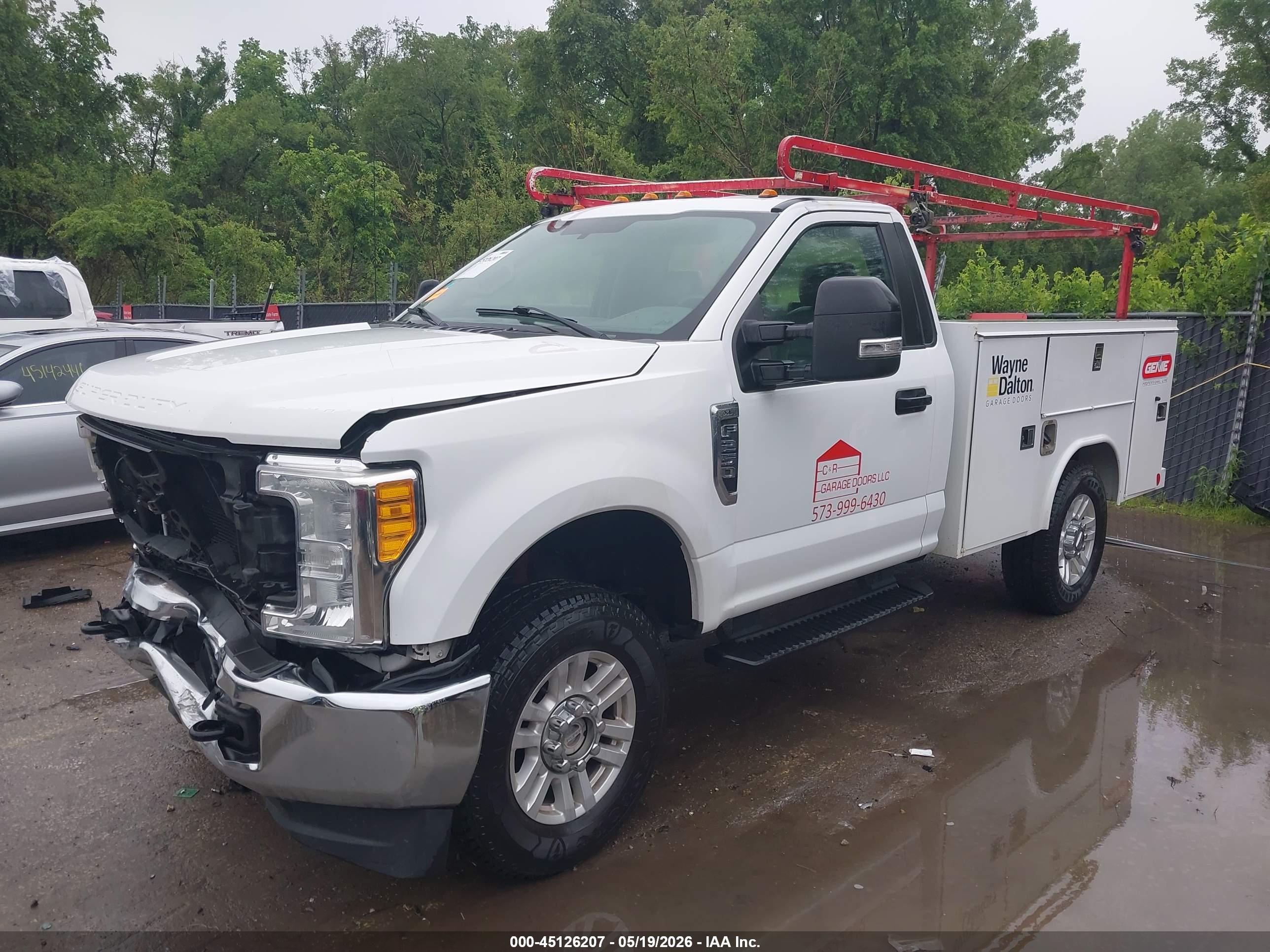 FORD F-250 image 2