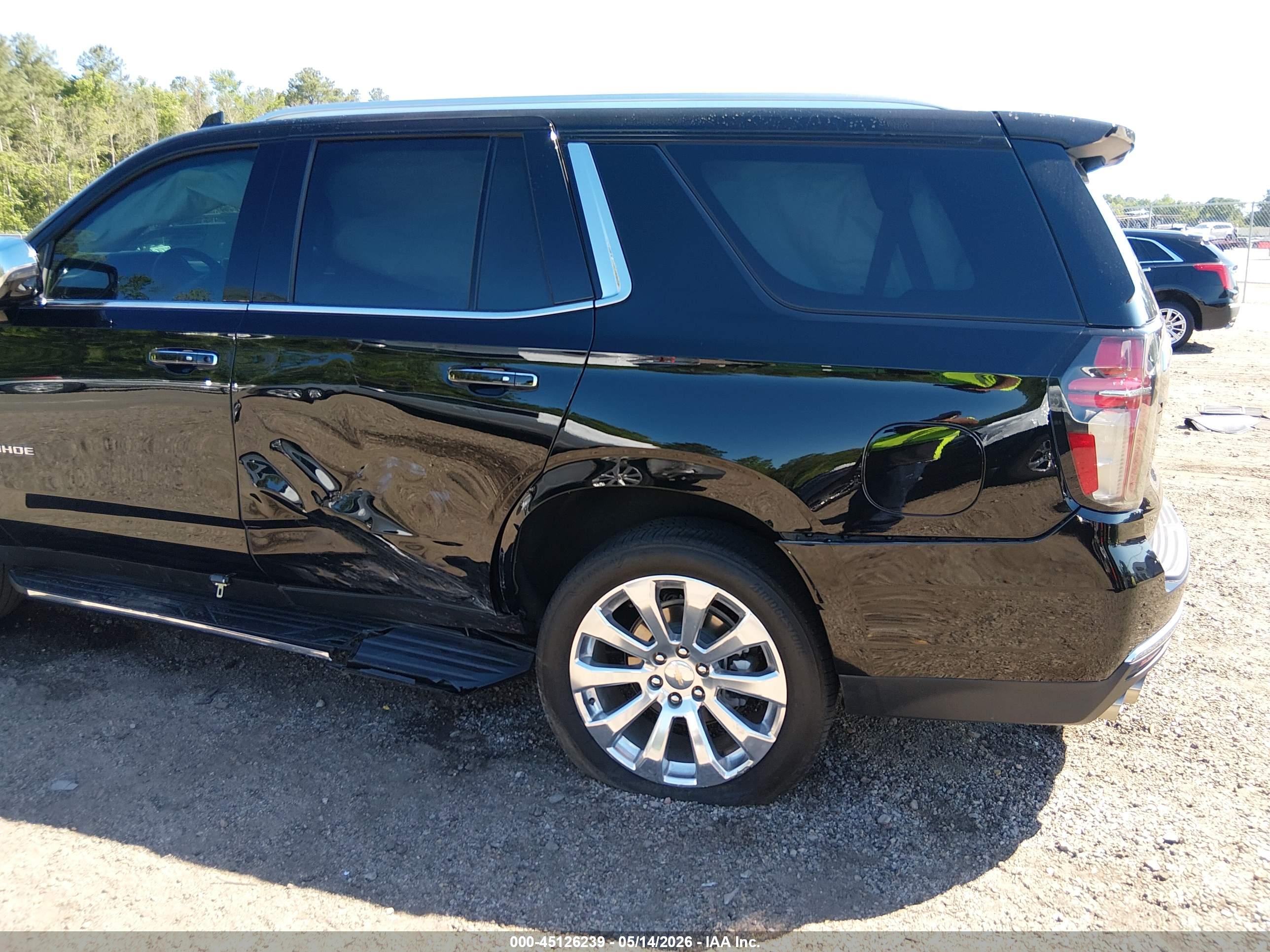 CHEVROLET TAHOE image 6