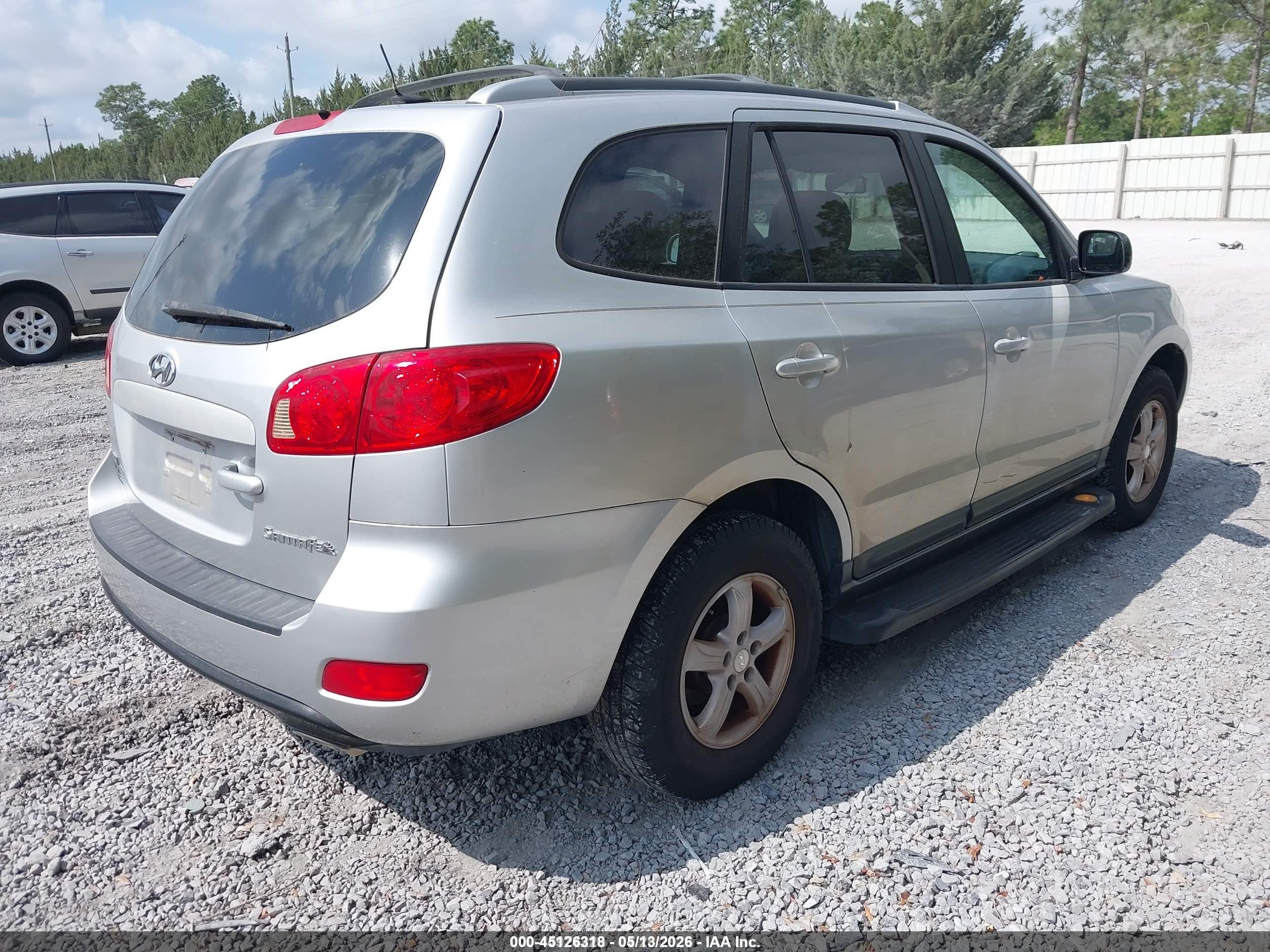 HYUNDAI SANTA image 4