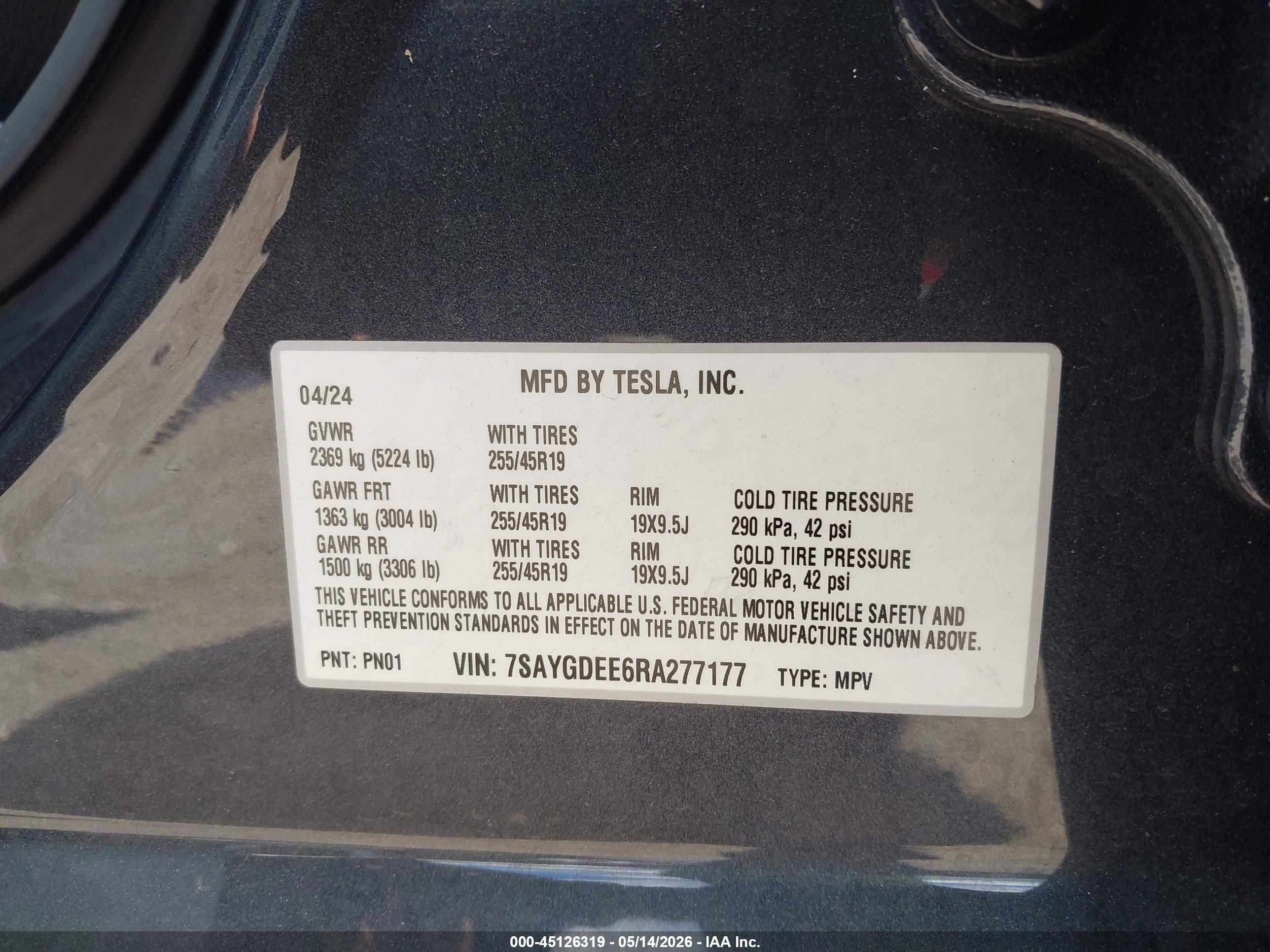 TESLA MODEL image 9