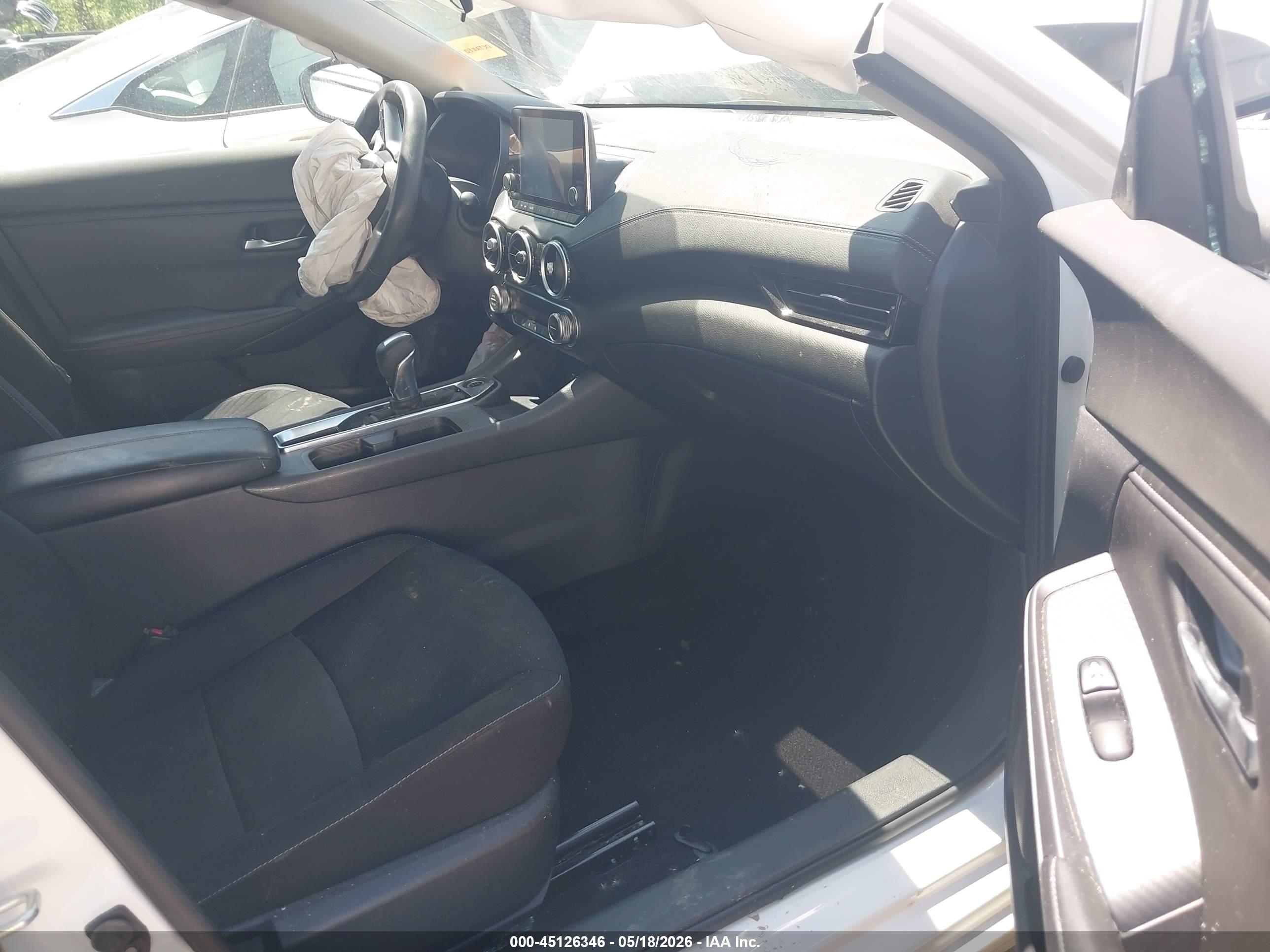 NISSAN SENTRA image 5