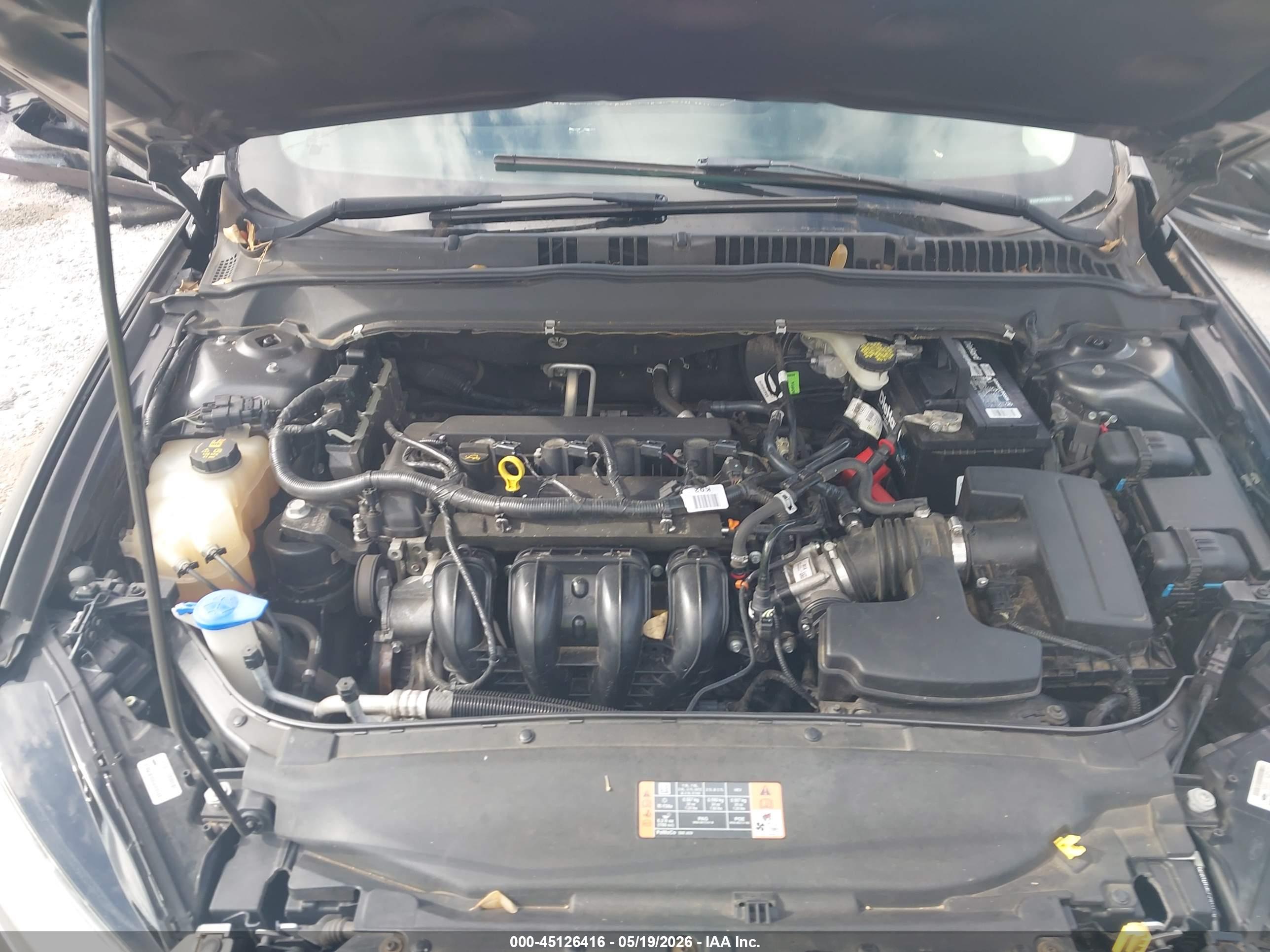 FORD FUSION image 10
