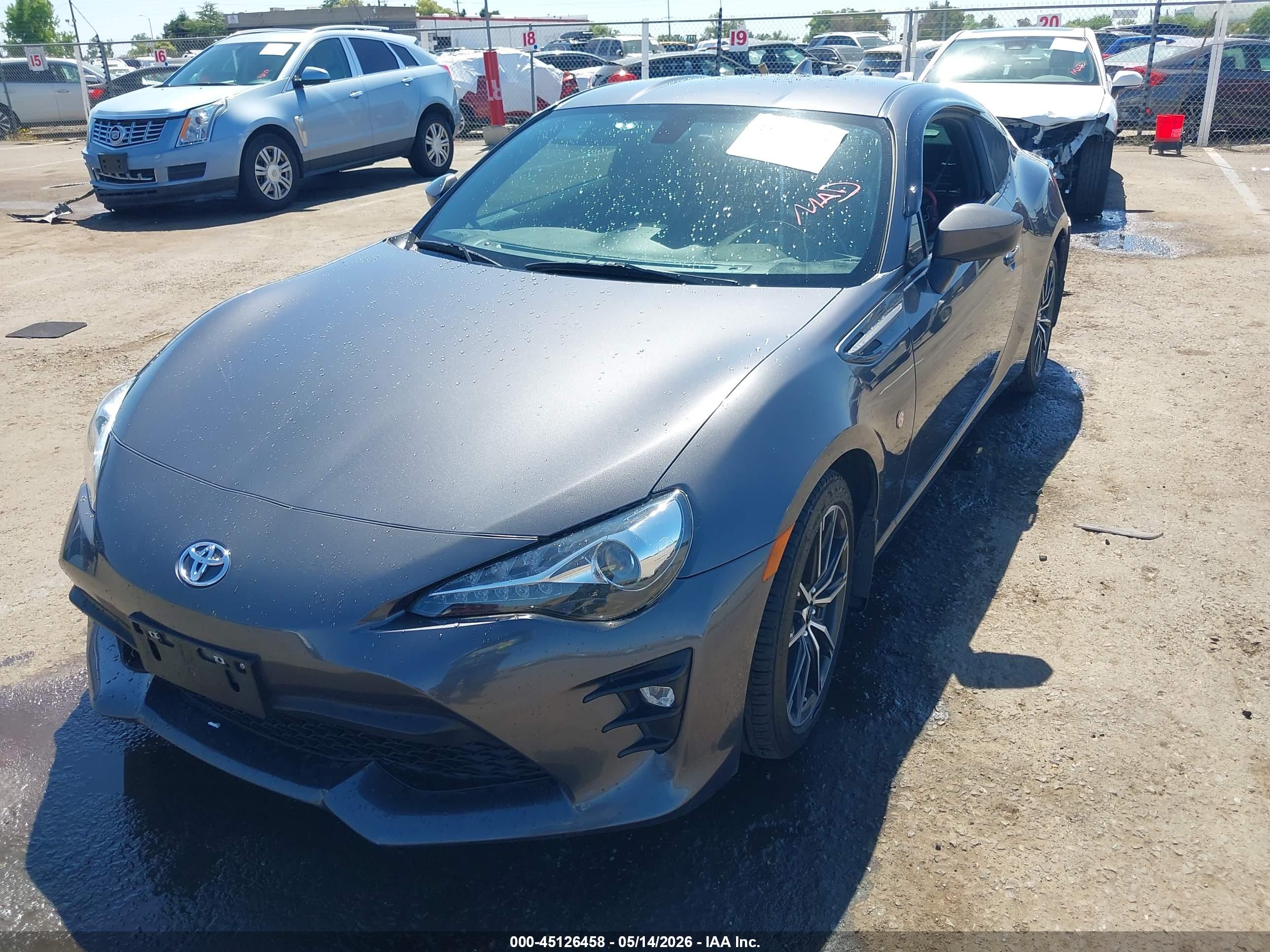 TOYOTA 86 image 2