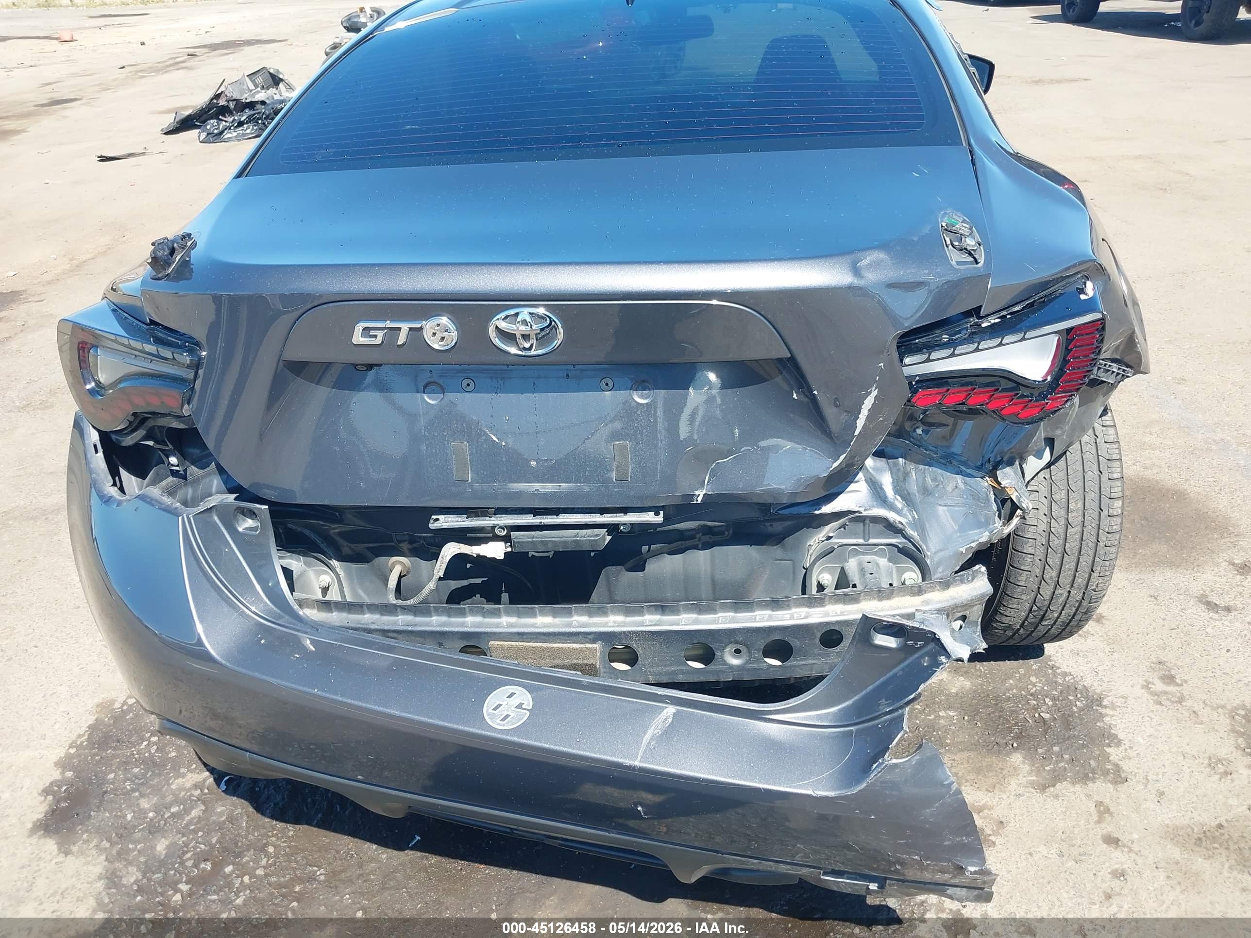 TOYOTA 86 image 6