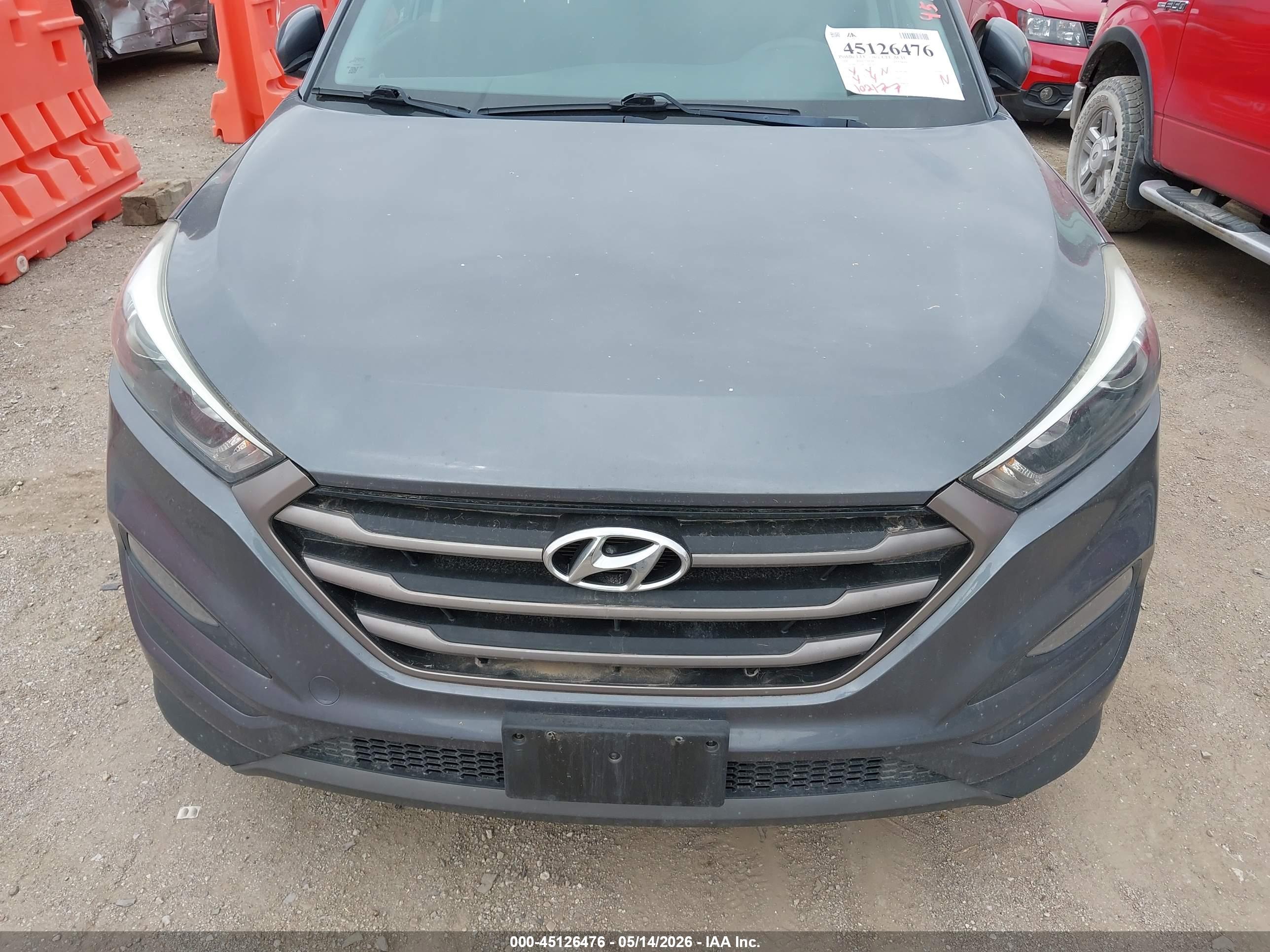 HYUNDAI TUCSON image 6