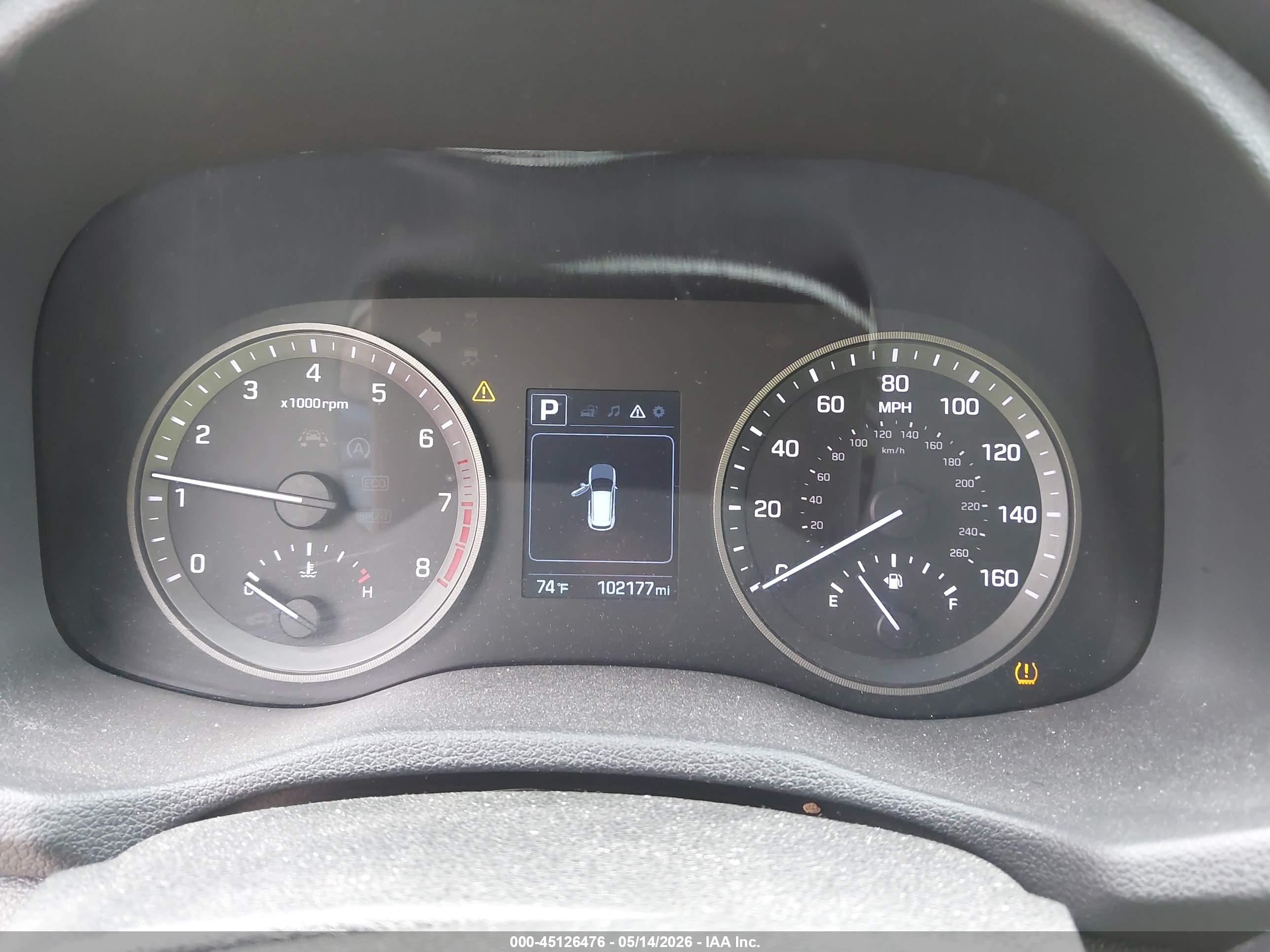 HYUNDAI TUCSON image 7