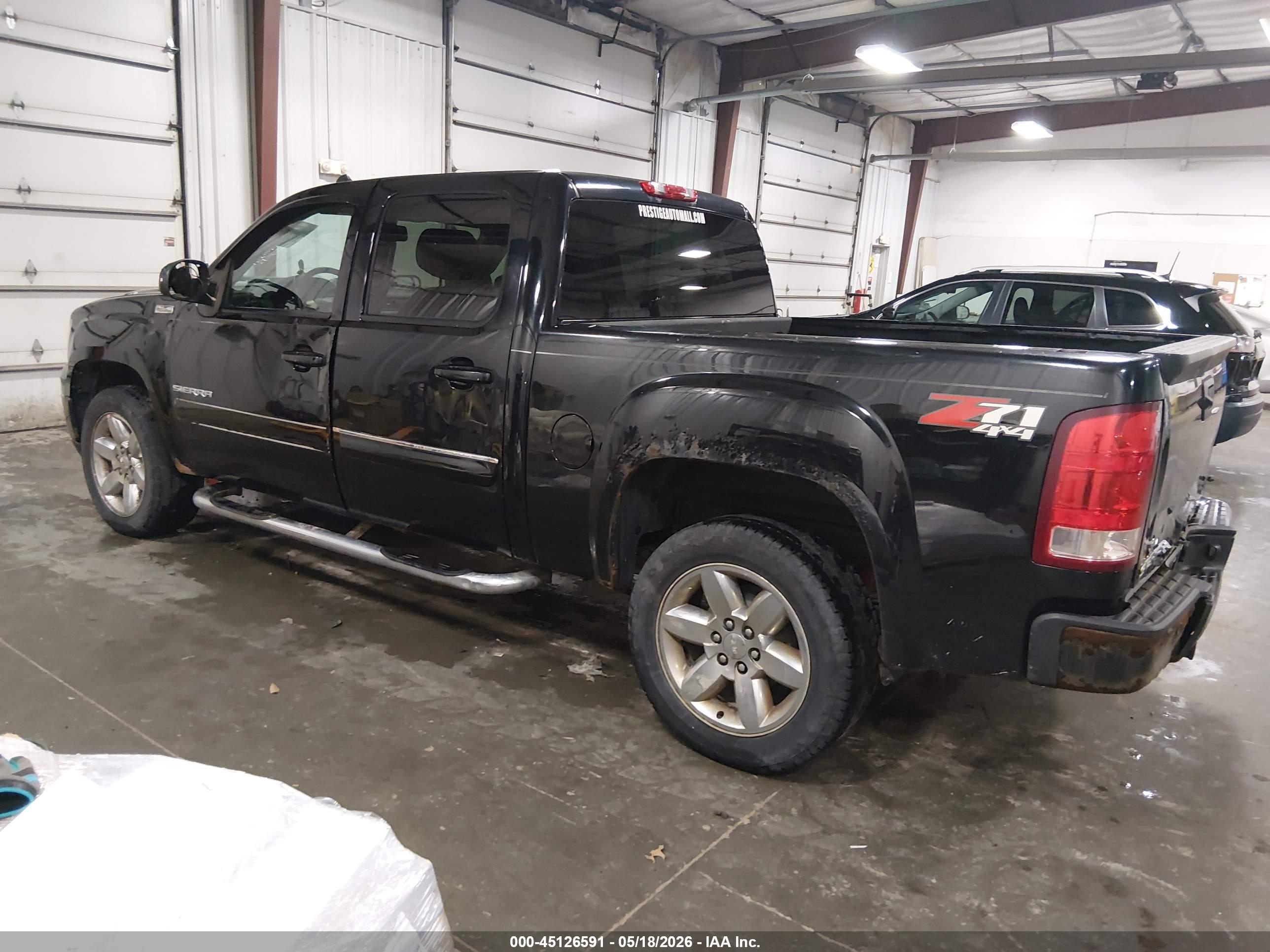 GMC SIERRA image 3