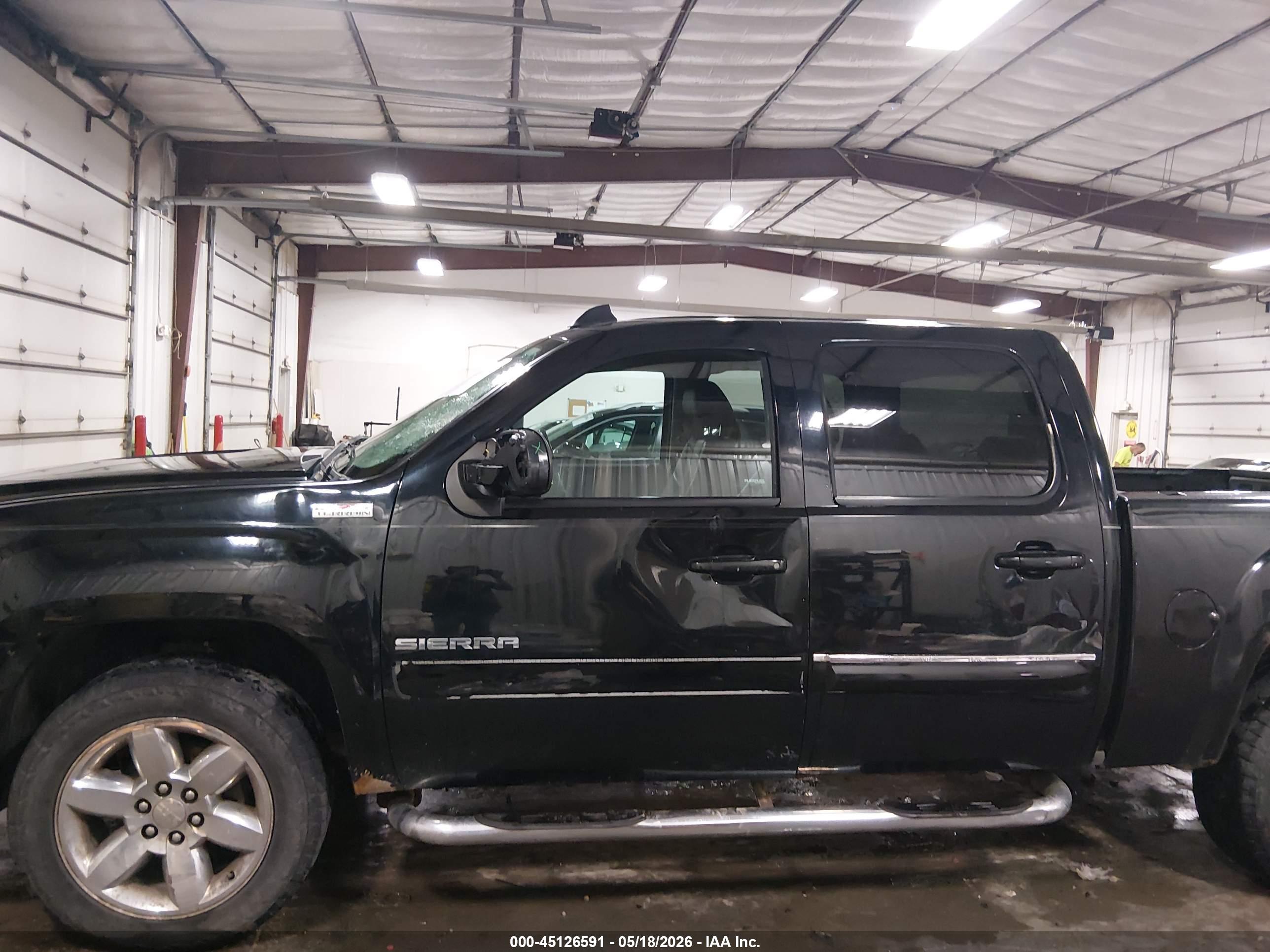 GMC SIERRA image 6