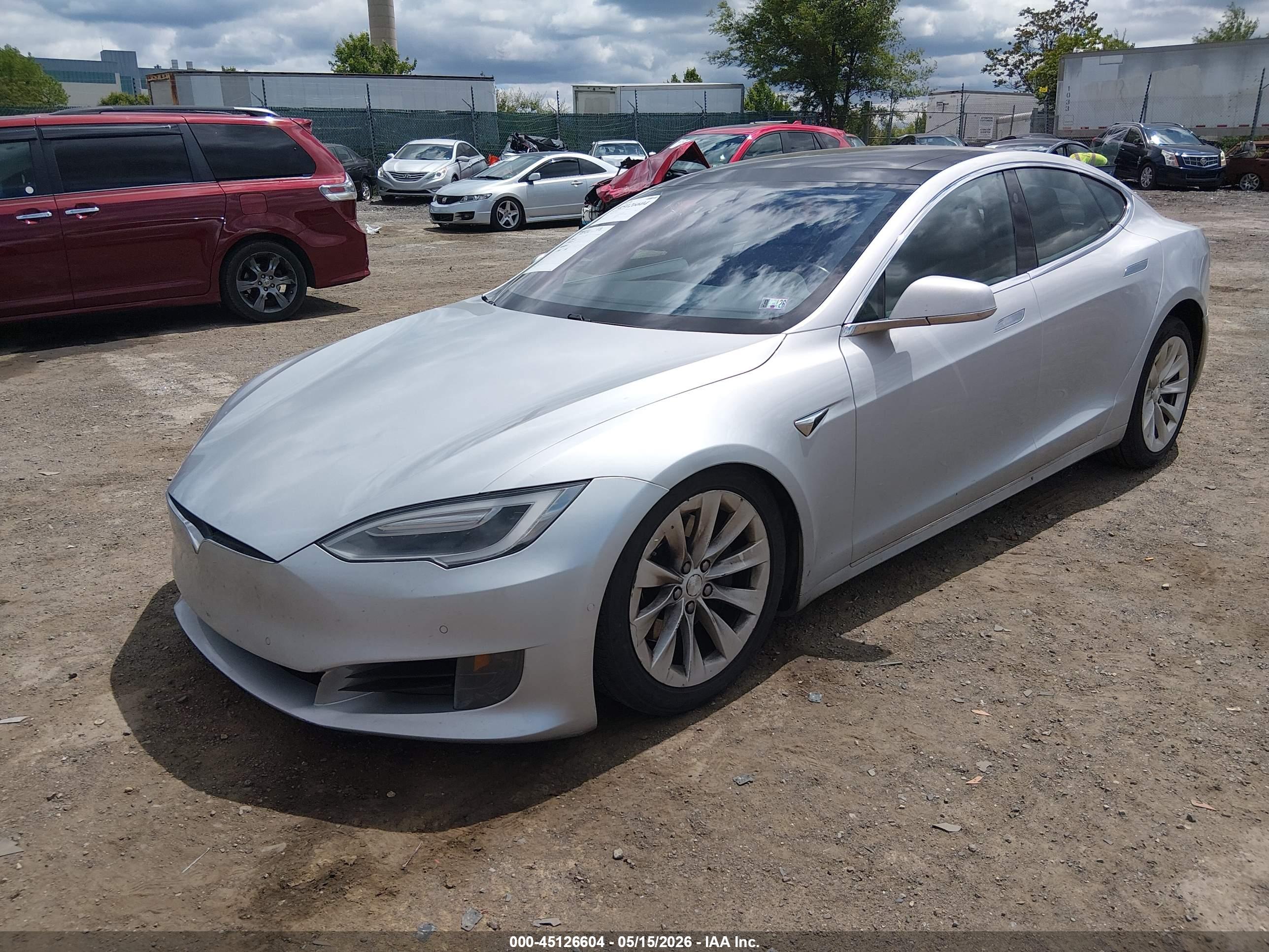 TESLA MODEL image 2