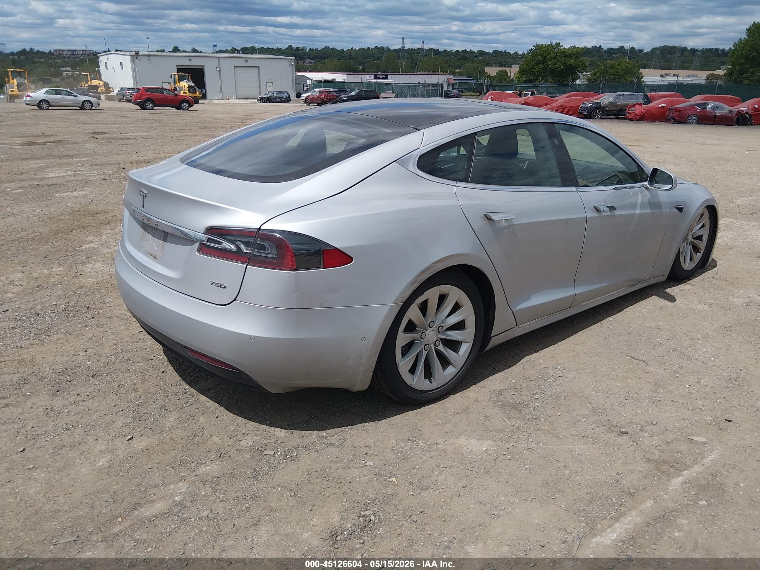 TESLA MODEL image 4