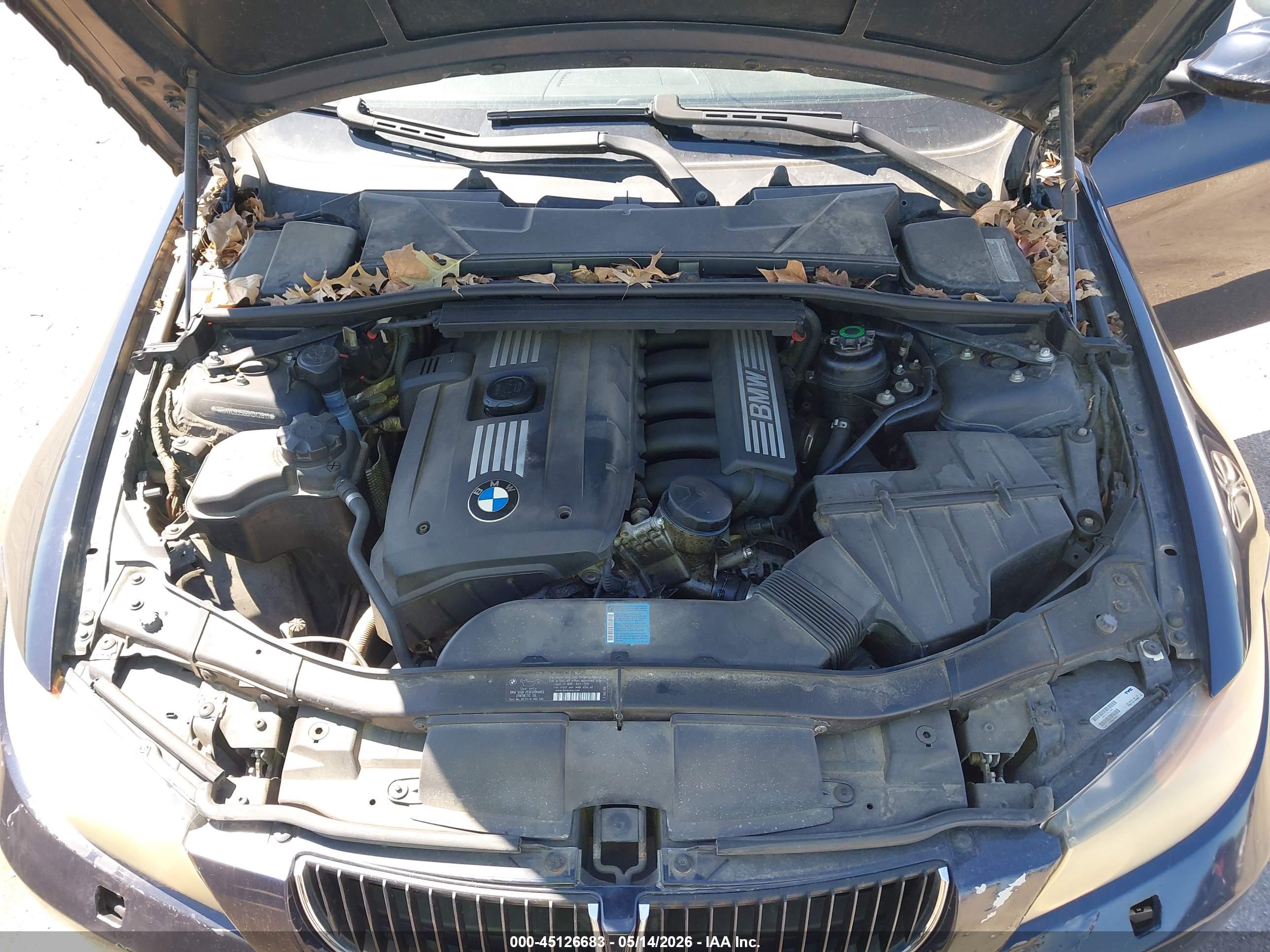 BMW 328XI image 10