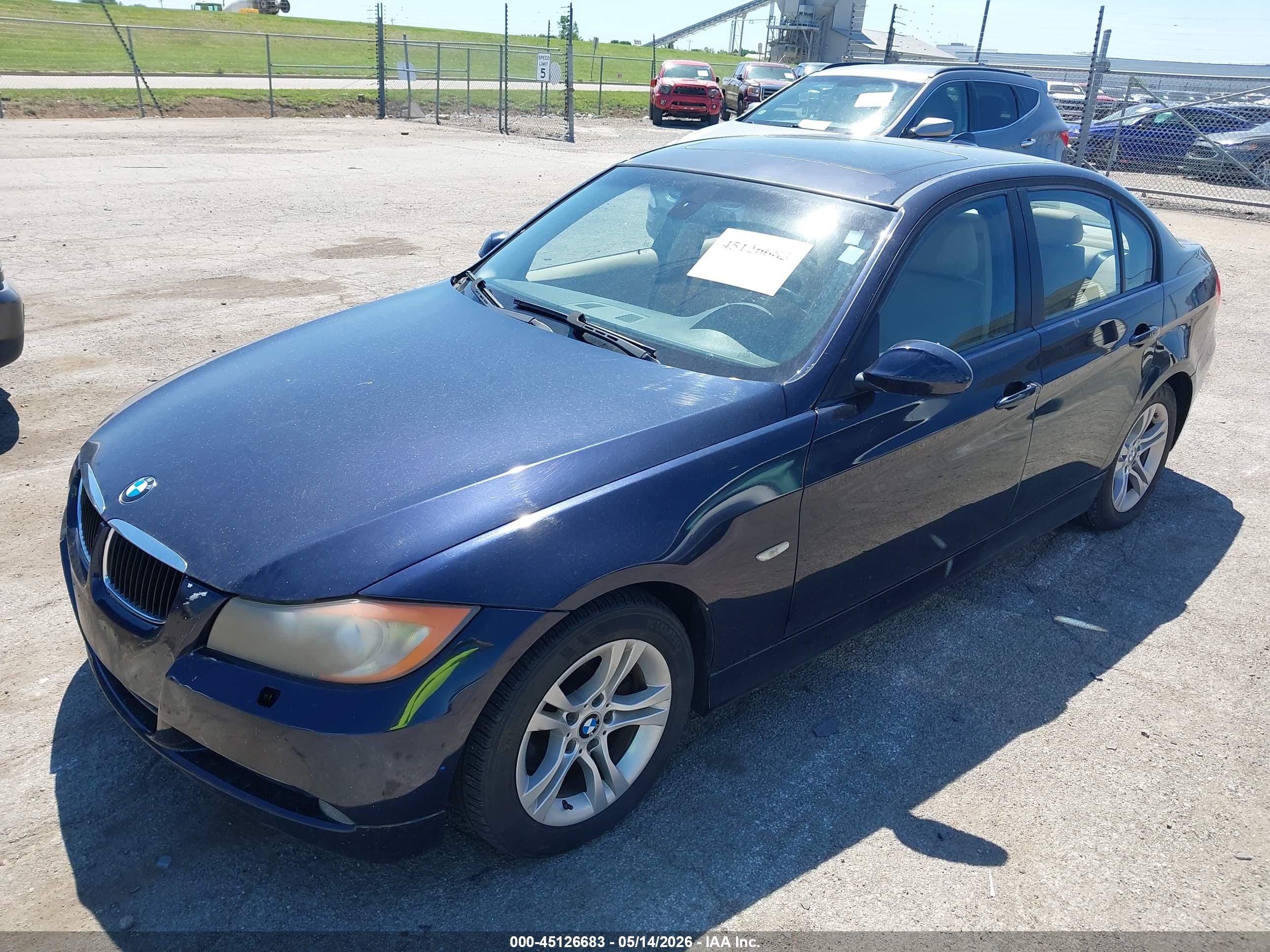 BMW 328XI image 2
