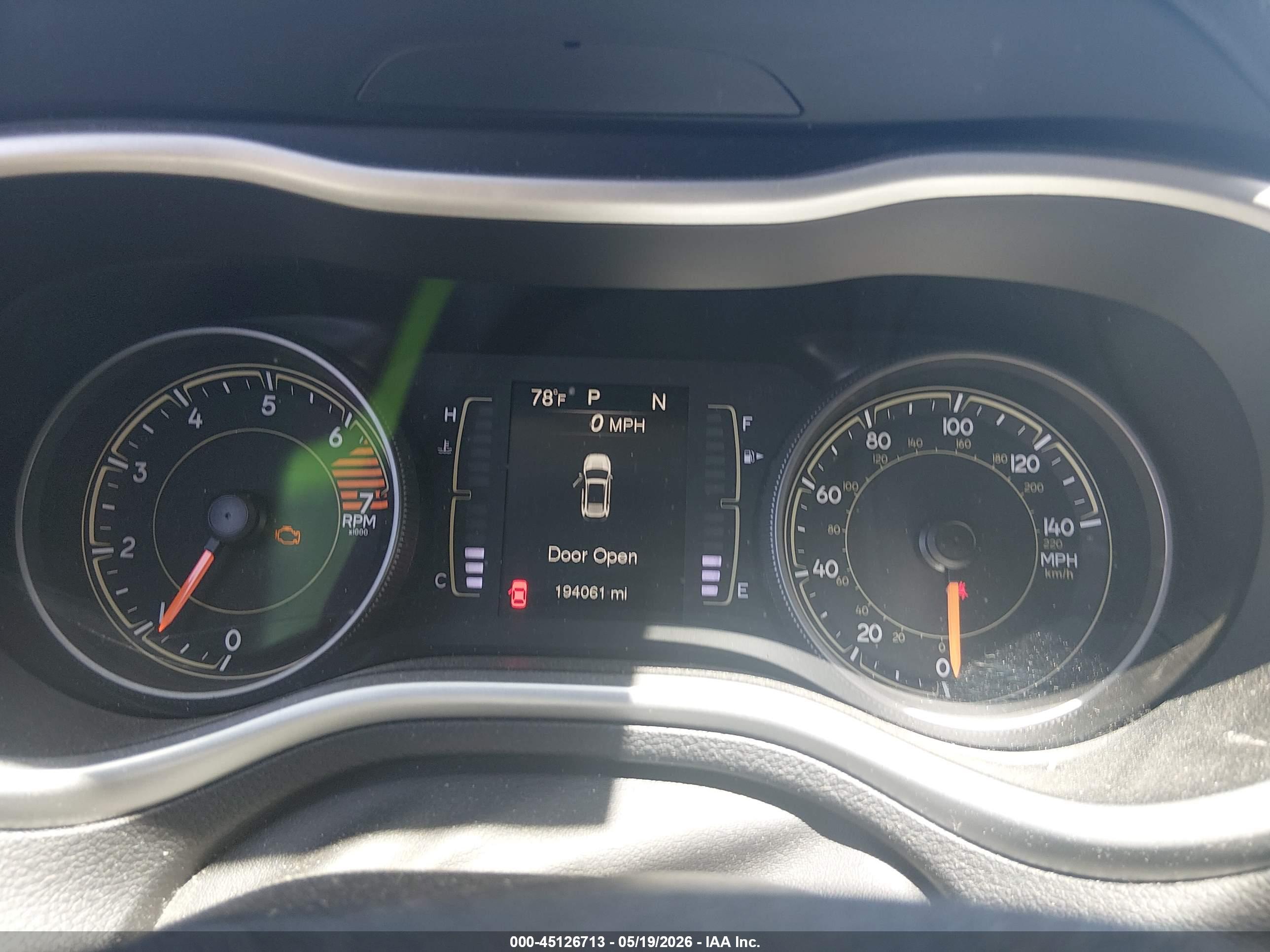 JEEP CHEROKEE image 7